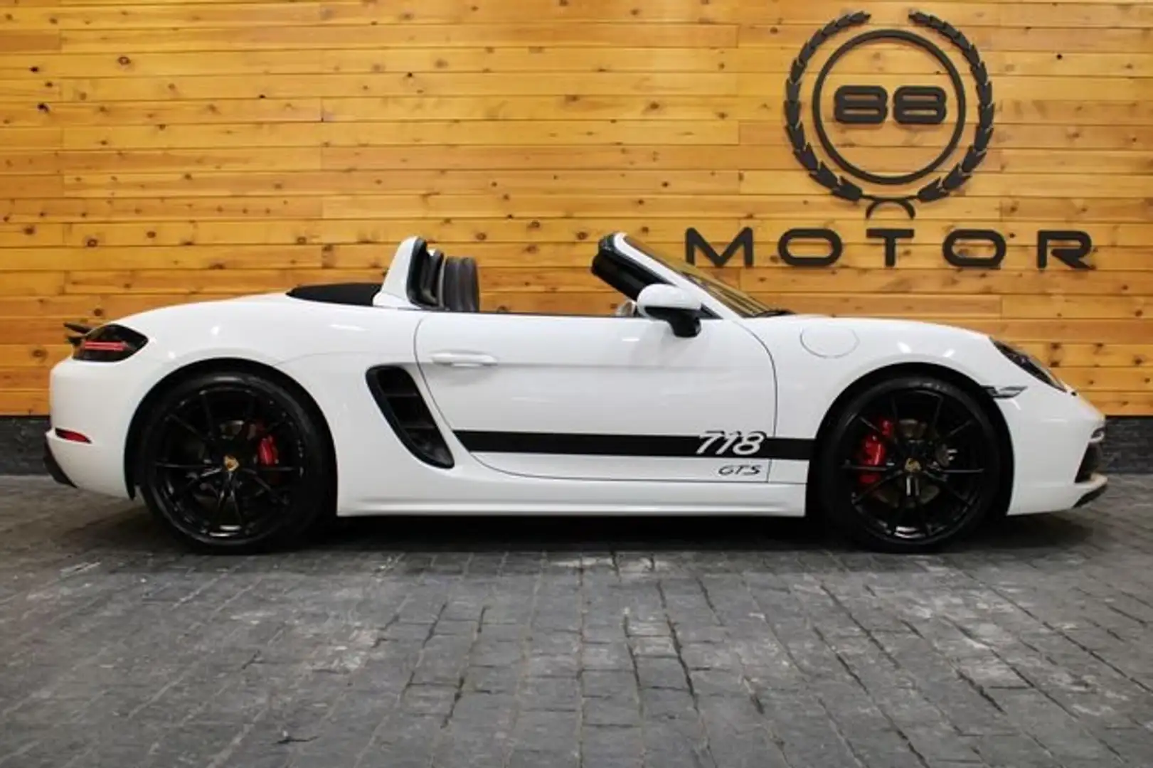 Porsche 718 Spyder Boxster GTS PDK Weiß - 2