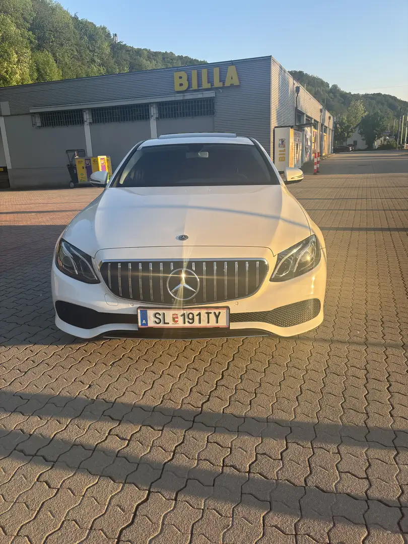 Mercedes-Benz E 220 d Avantgarde Aut. - 1