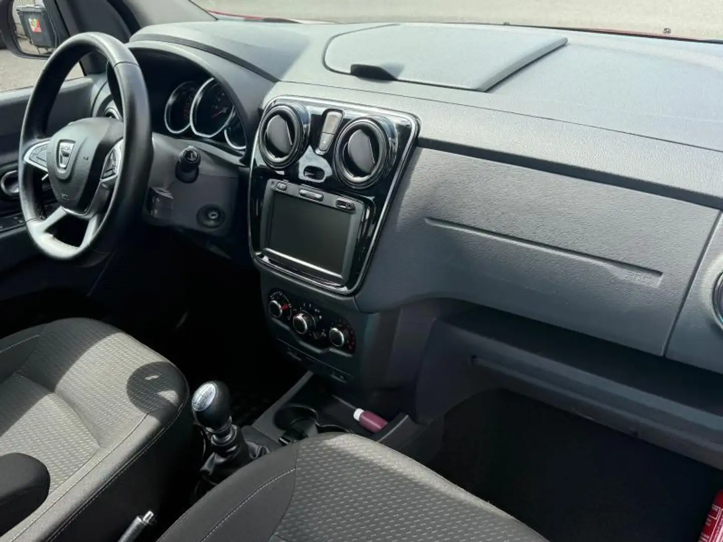 Dacia Lodgy 7 Places / 1.5 BluedCi / 116ch Червоний - 2