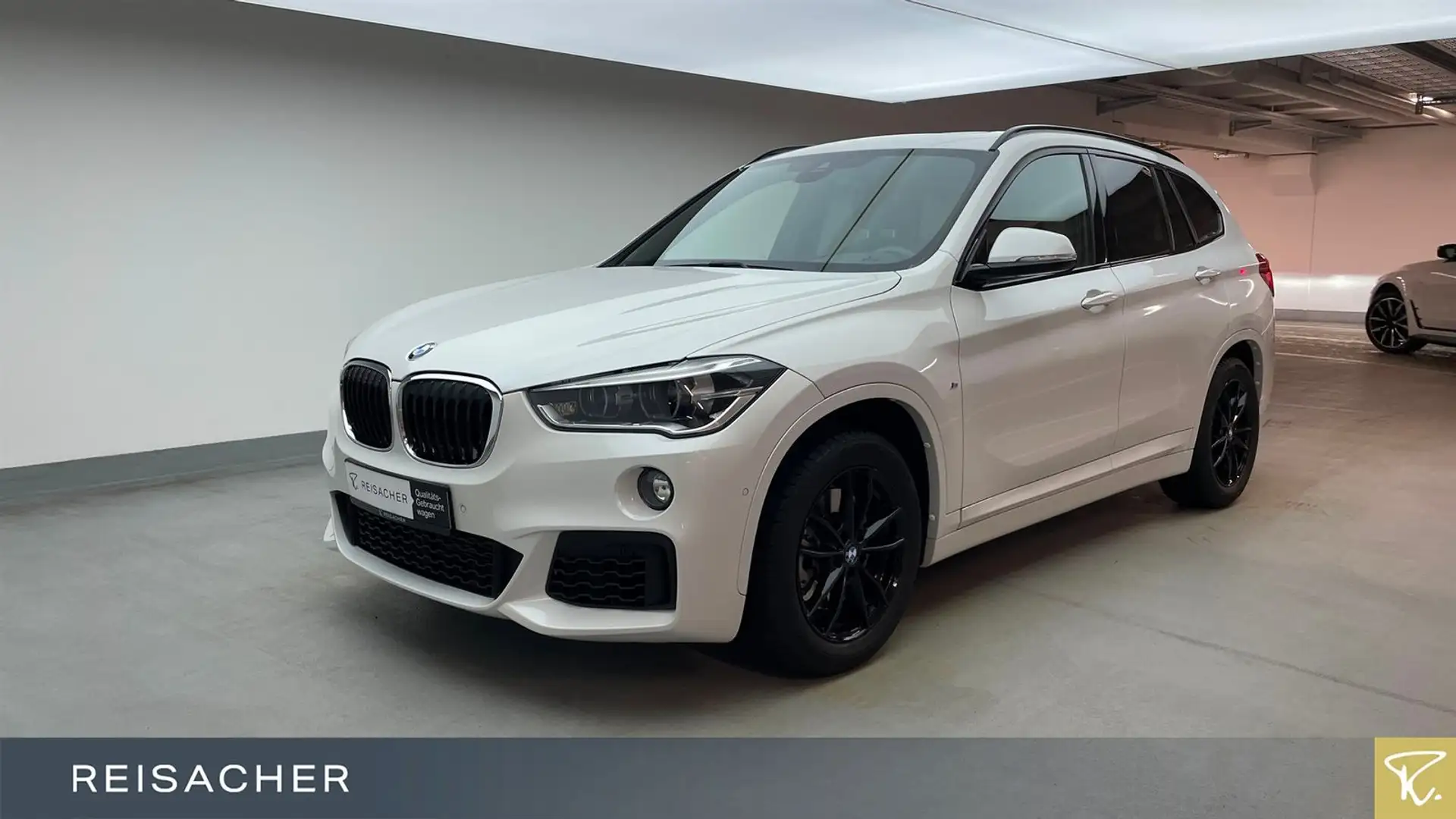 BMW X1 sDrive20i A M-Sport,M-Sport,Pano,AHK,LM,Autom Weiß - 1