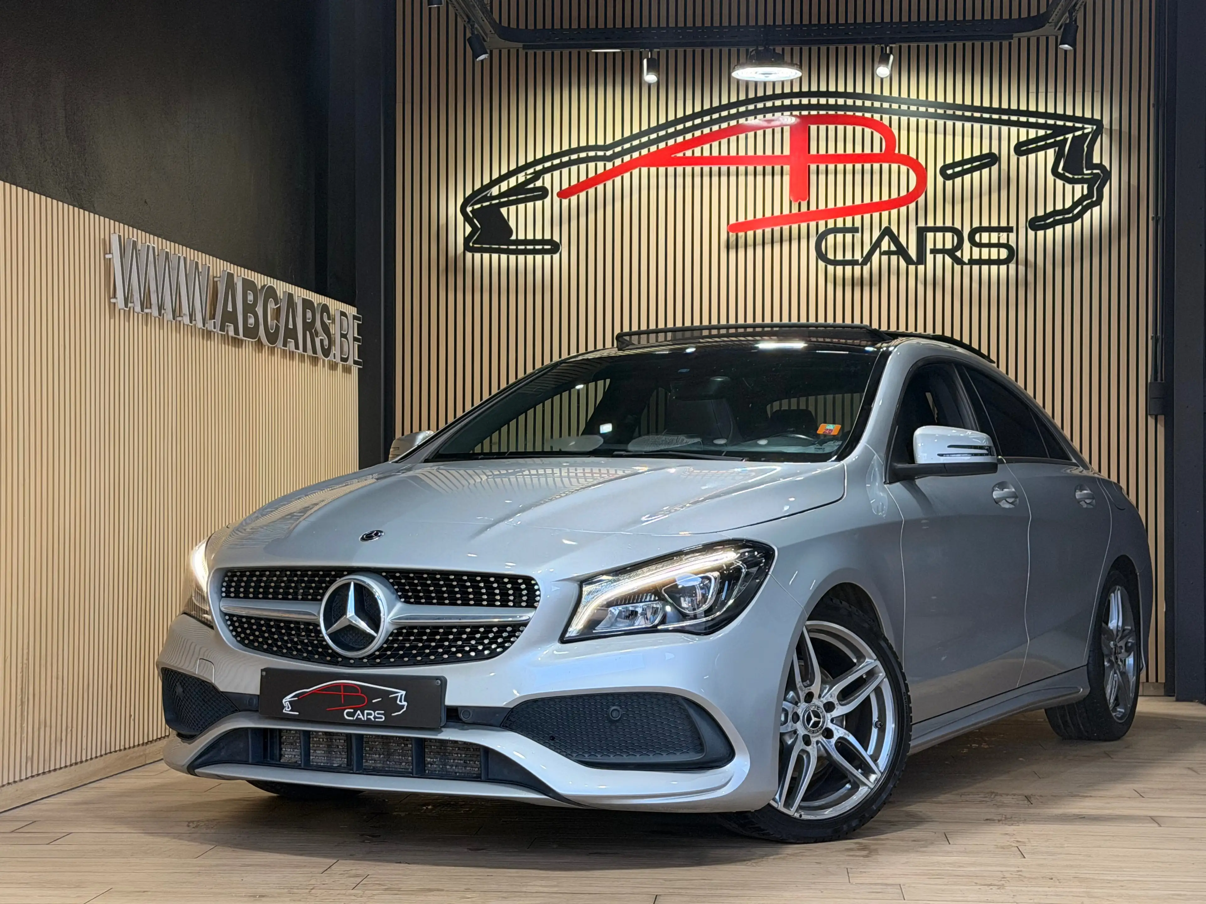 Mercedes-Benz CLA 200 D * PACK AMG * 1ER PROPRIETAIRE *
