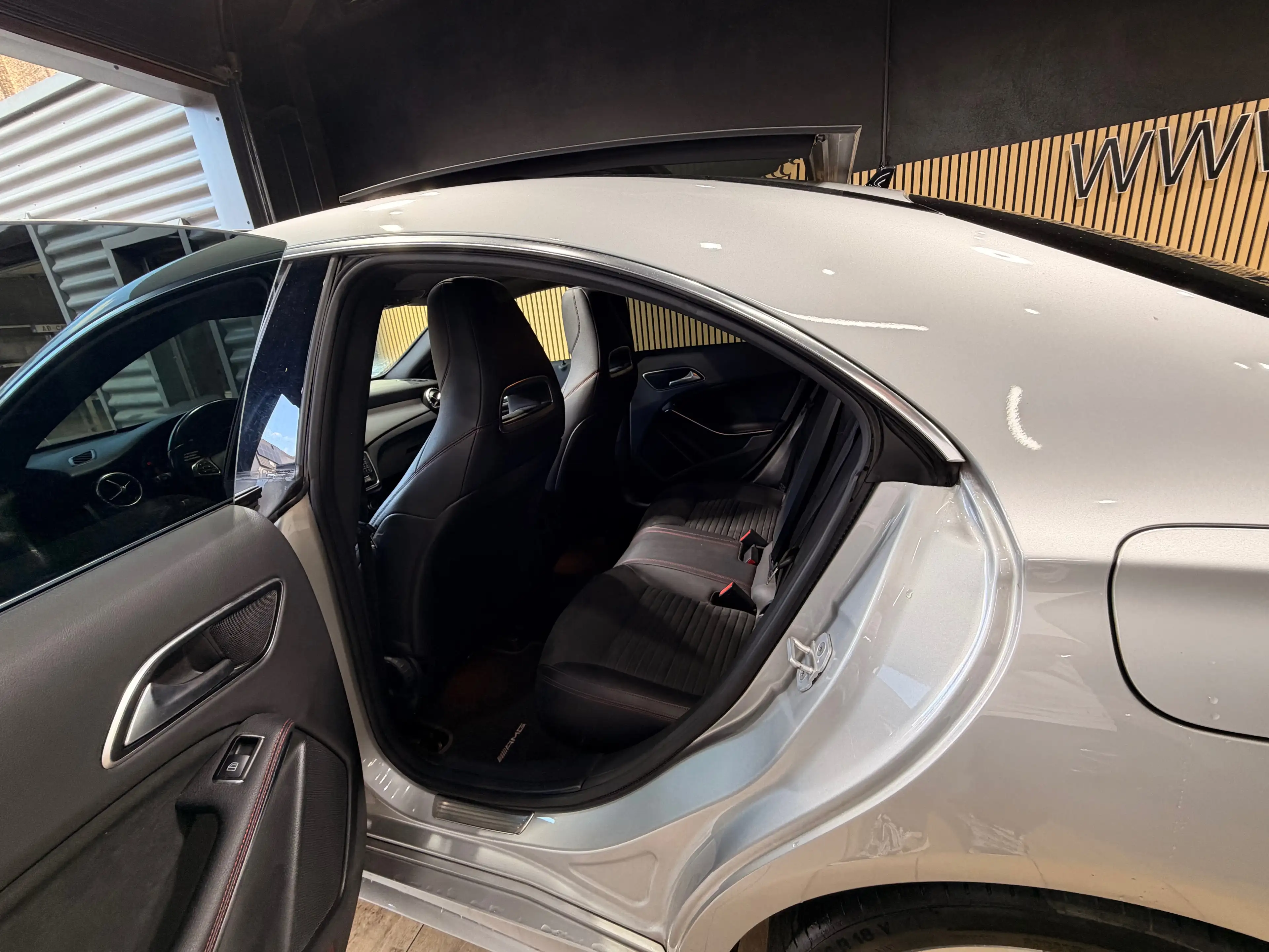 Mercedes-Benz CLA 200 D * PACK AMG * 1ER PROPRIETAIRE * — photo 14