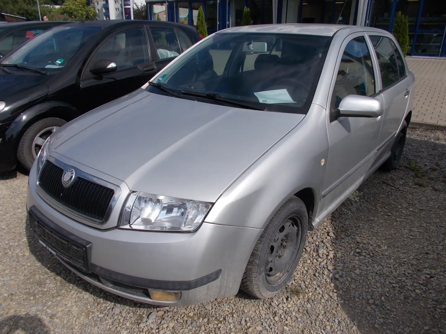 Skoda Fabia 1.2 HTP Comfort Silber - 1