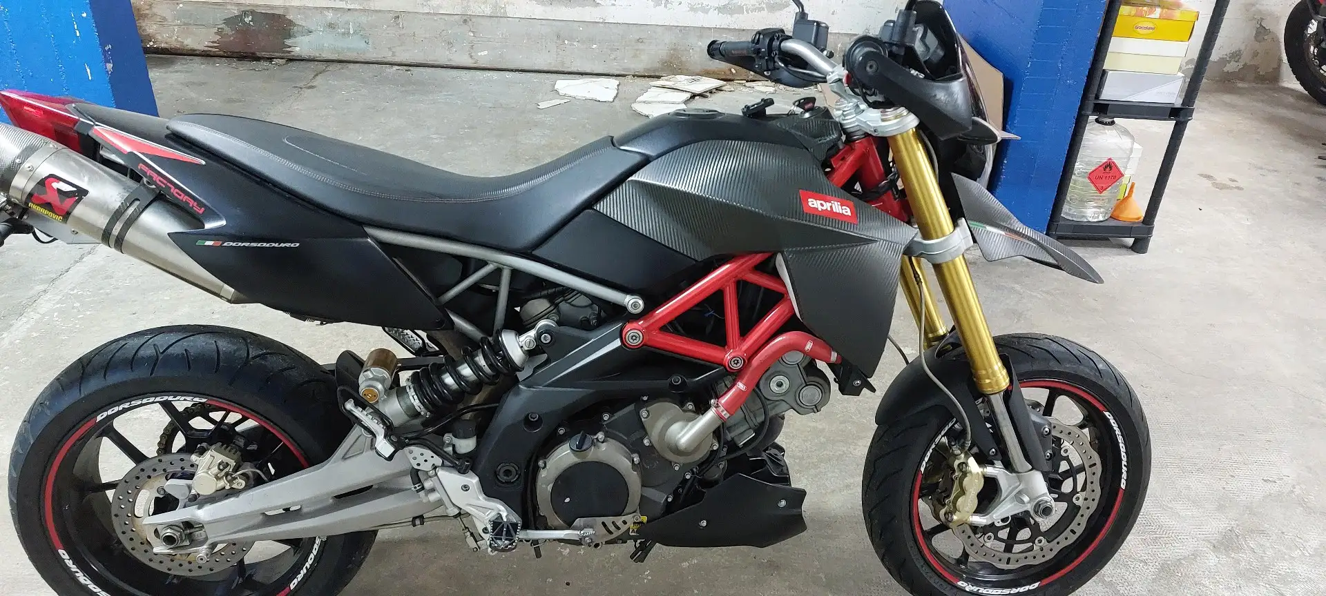 Aprilia Dorsoduro factory Nero - 1