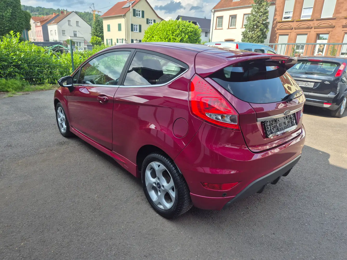 Ford Fiesta Titanium " 1 Hand, Zahnriemen neu, TÜV/AU neu " - 2