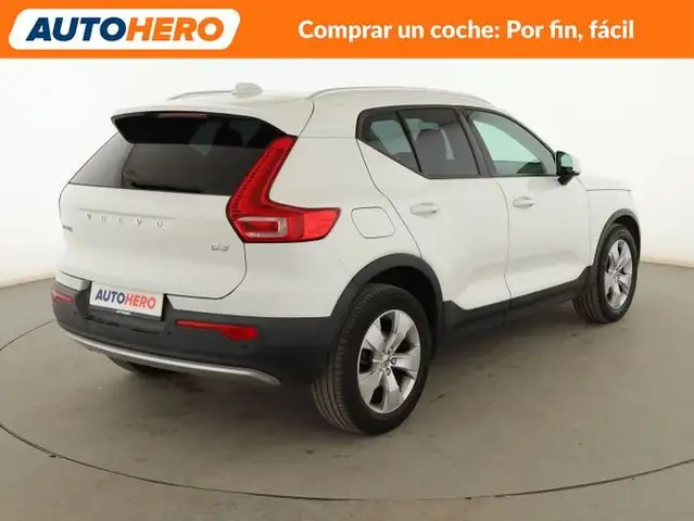 Volvo XC40 view 6