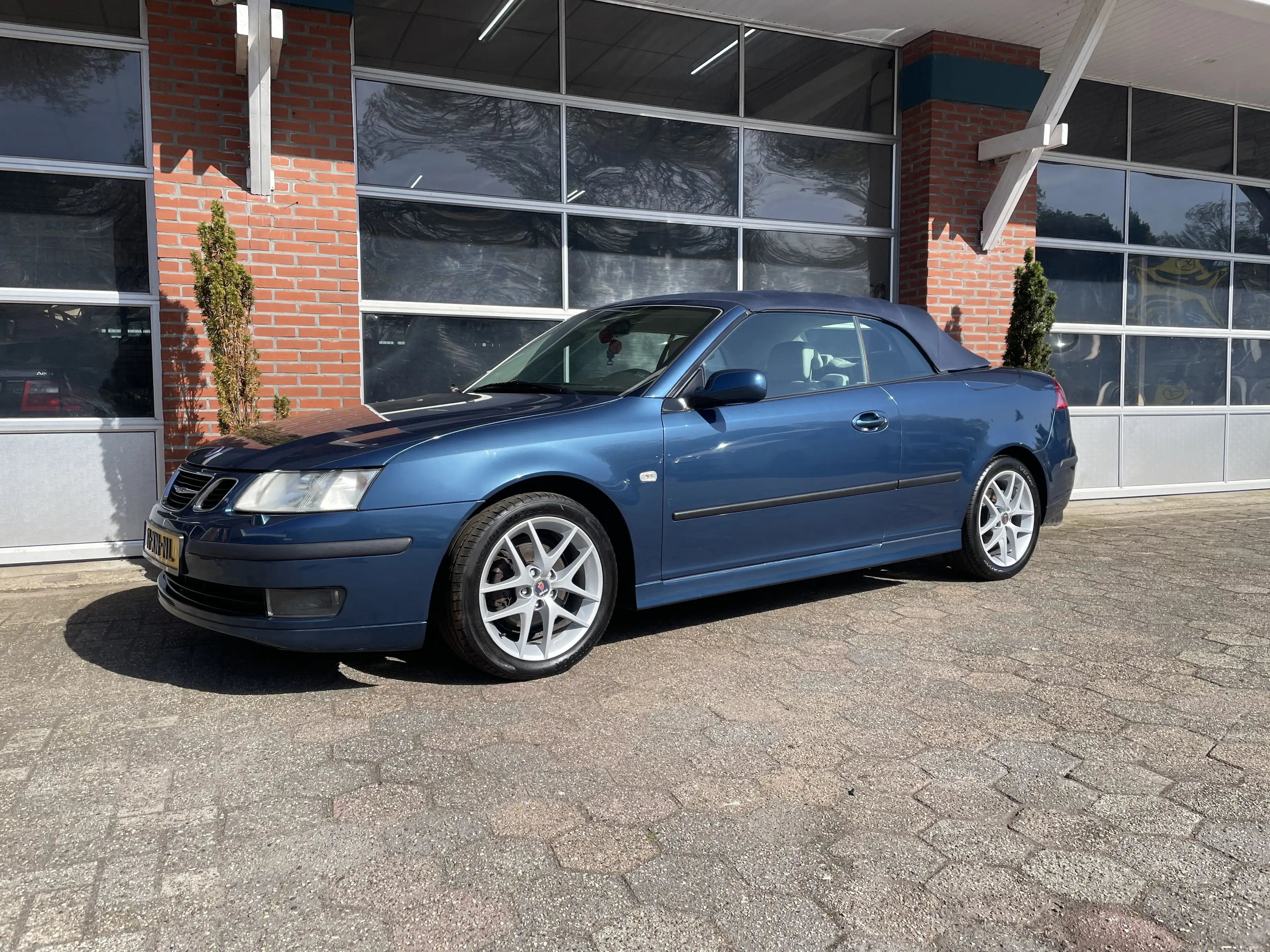 Saab 9-3 1.8t Vector — photo 2