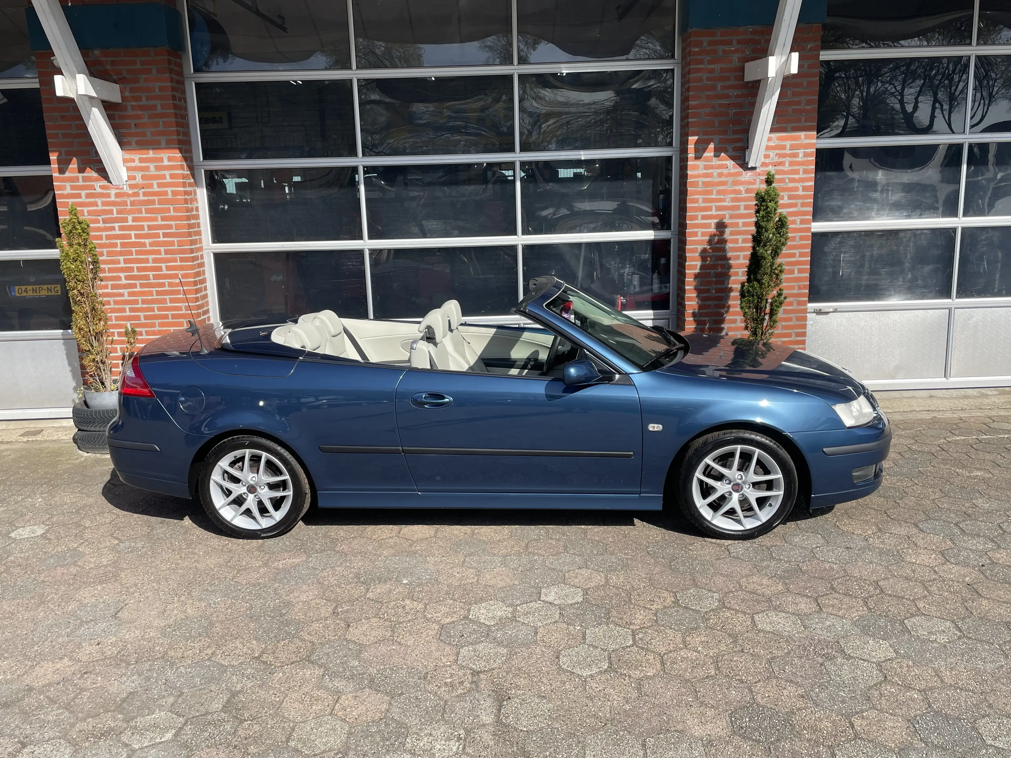 Saab 9-3 1.8t Vector — photo 15
