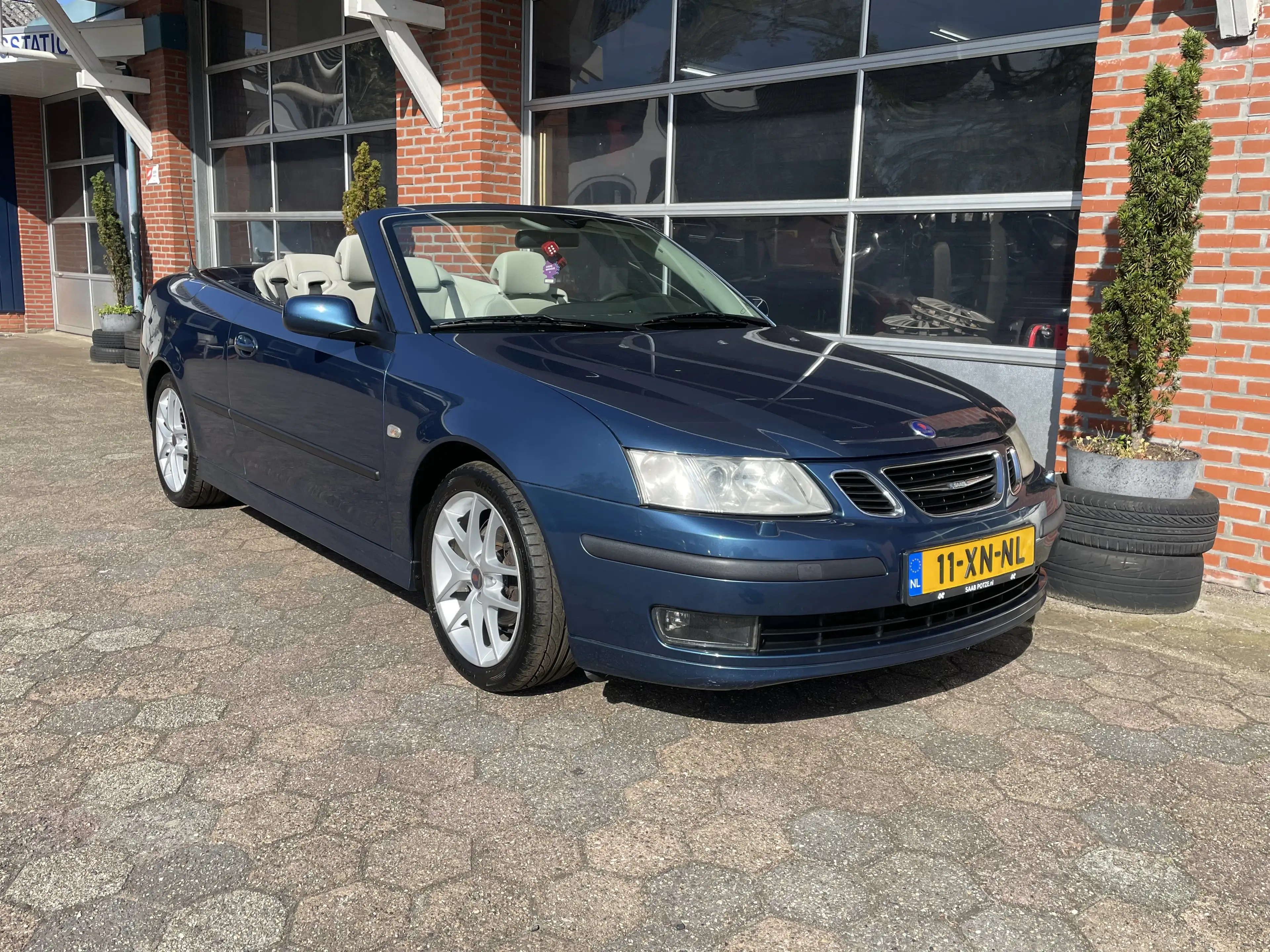 Saab 9-3 1.8t Vector — photo 12