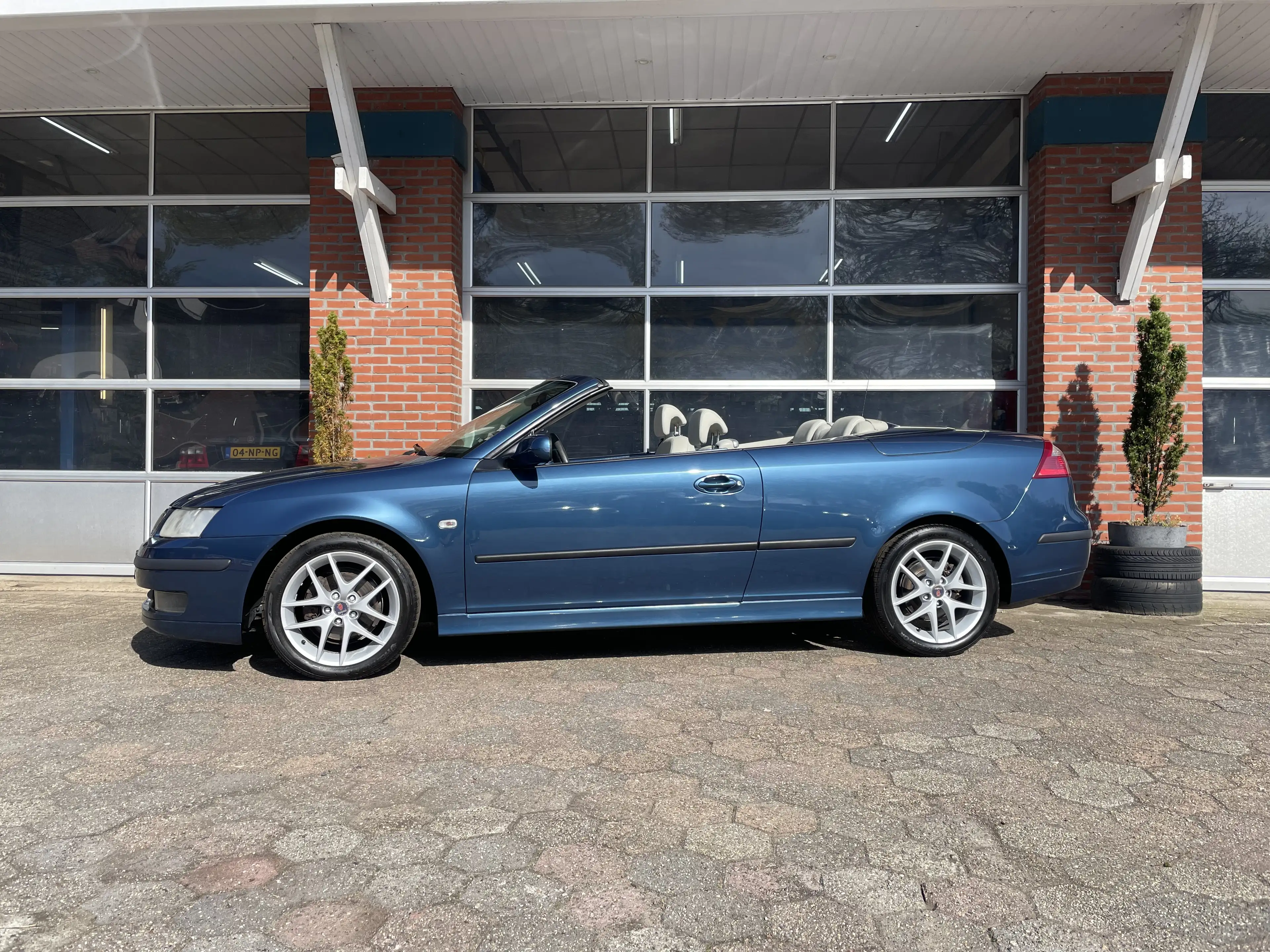 Saab 9-3 1.8t Vector — photo 6