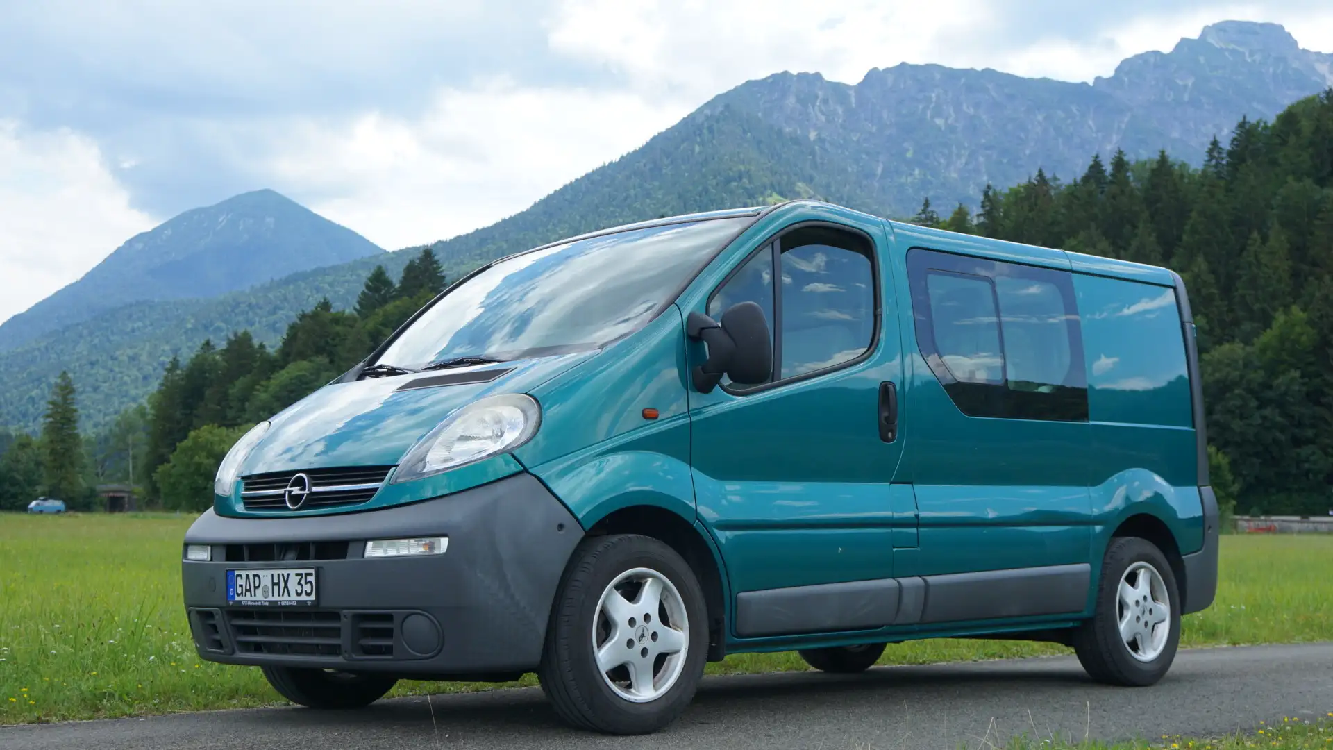 Opel Vivaro 2.5 CDTI L1H1 Life Vert - 1