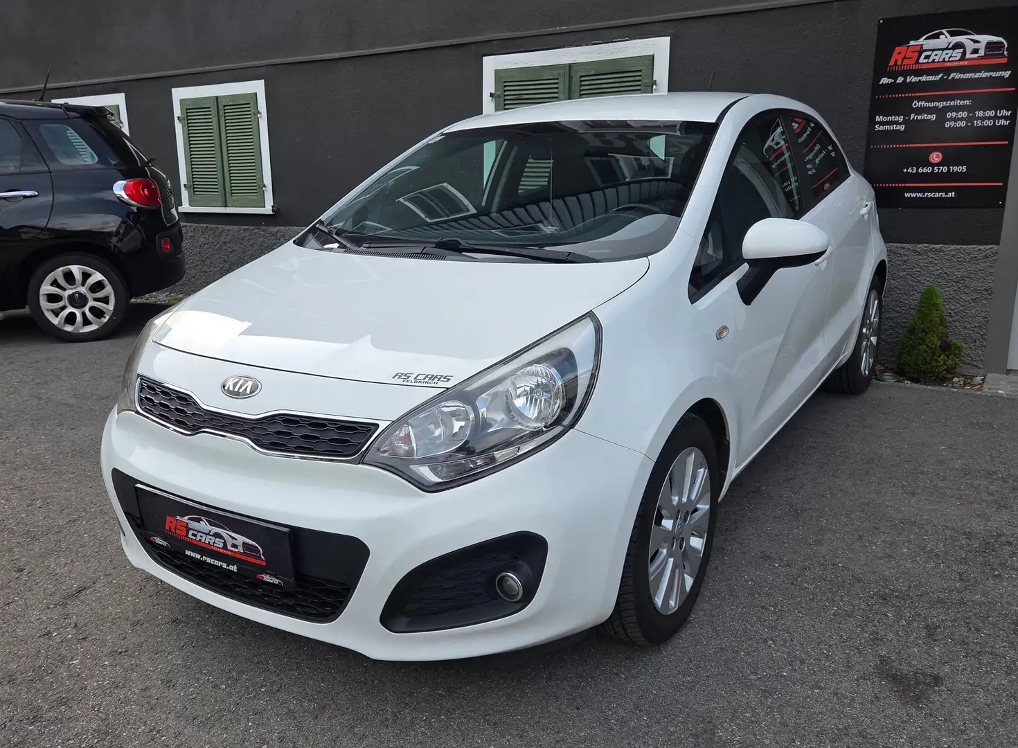 Kia Rio CLEAR WHITE Frisch Vorgeführt 06/2027 Weiß - 2