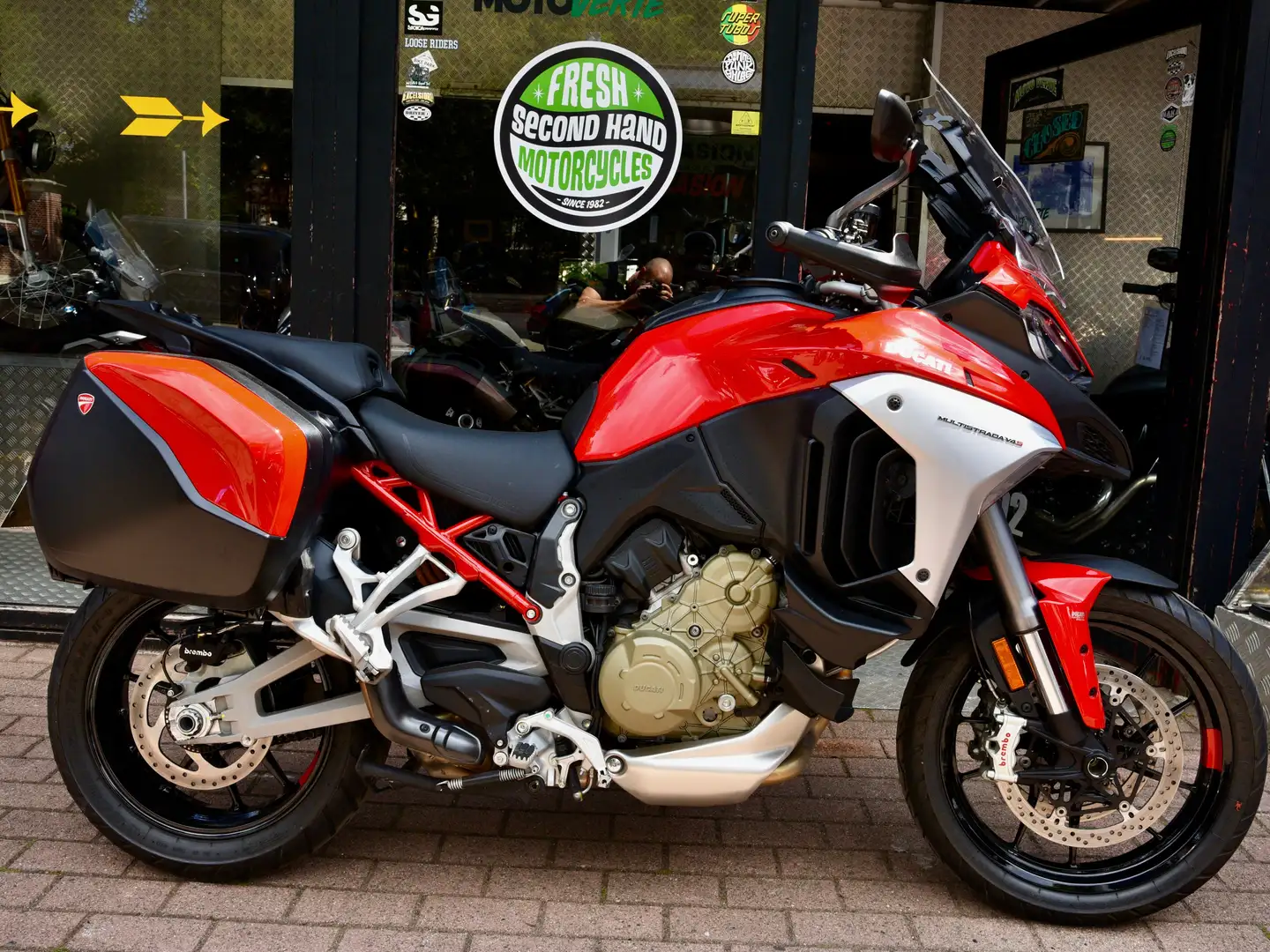Ducati Multistrada V4 S Travel Radar TVAC Roşu - 2
