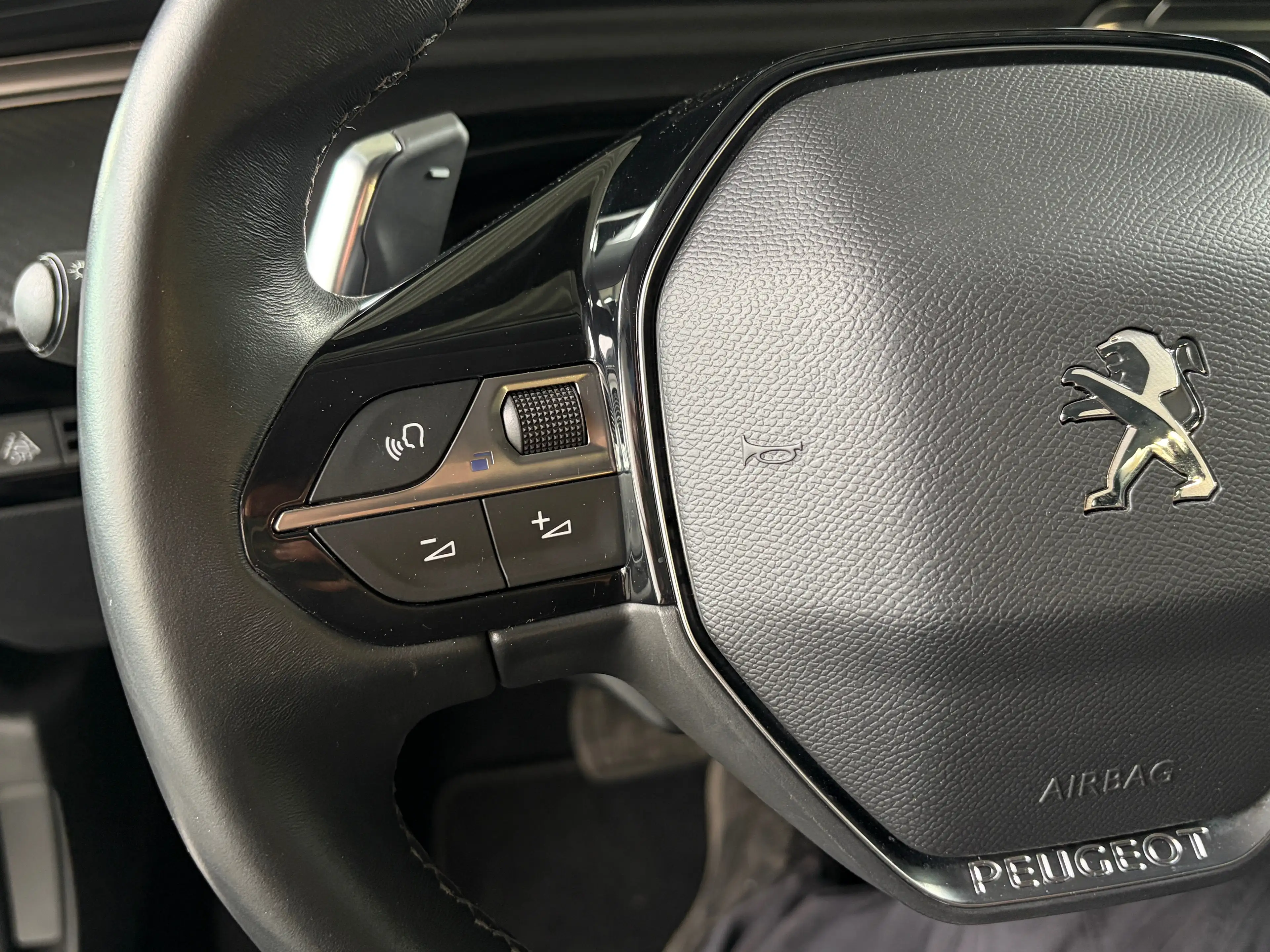 Peugeot 508 SW Active Pack S — photo 15