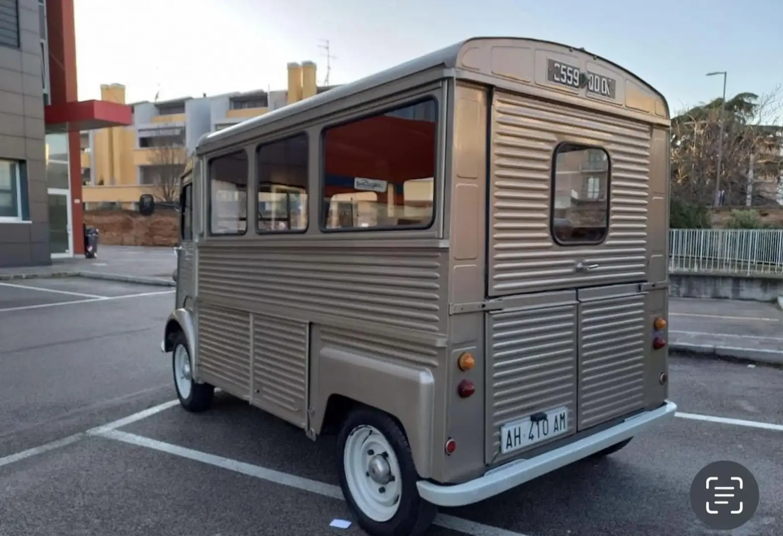 Citroen 2CV Citroën HY unico esemplare - 2