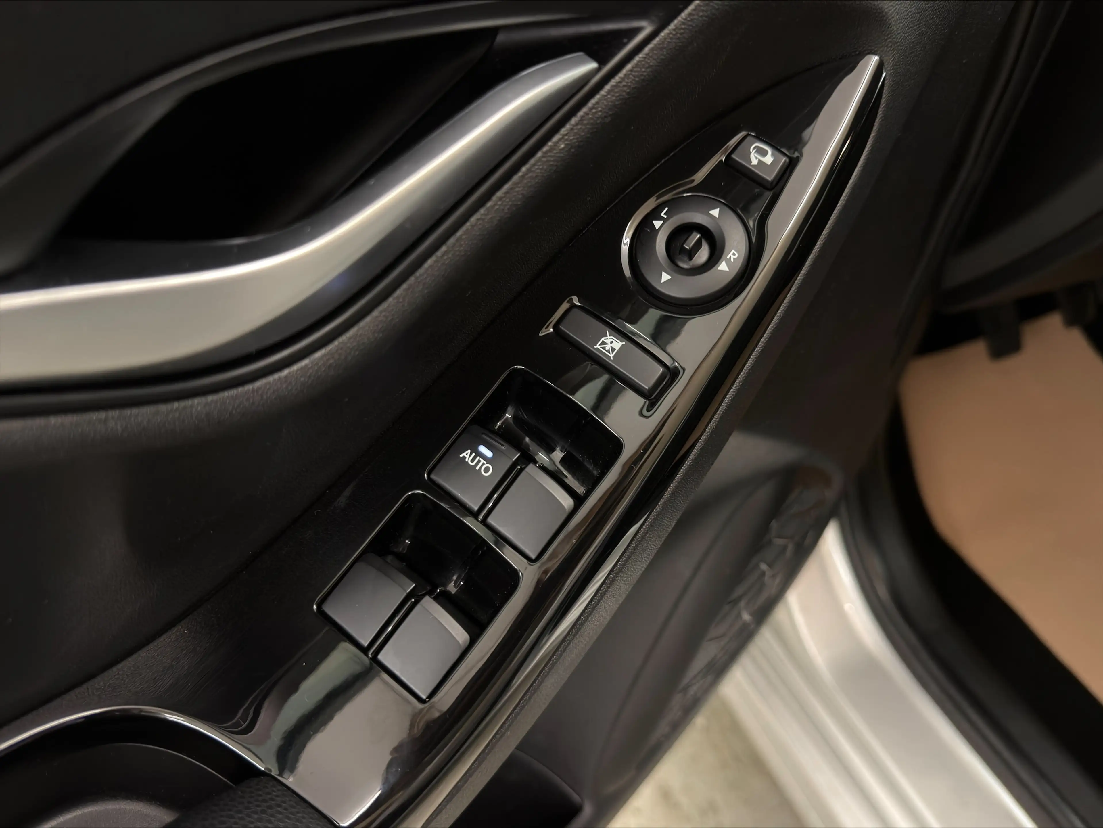 Hyundai iX20 1,4 CRDi Comfort*SHZ*PDC* — photo 7