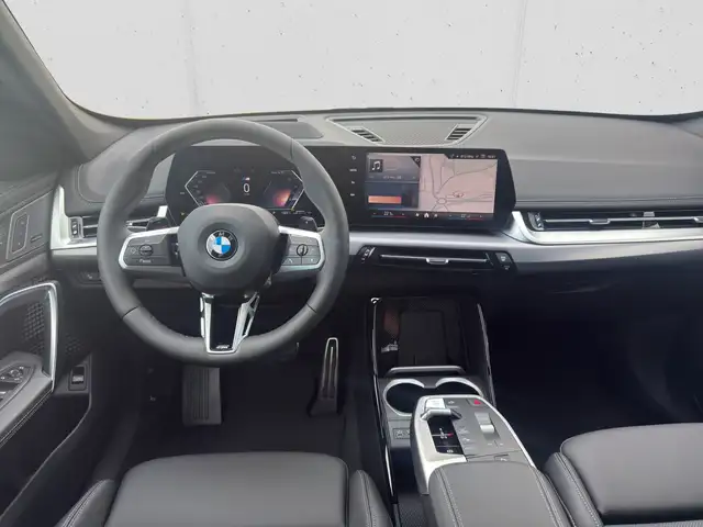 BMW X1 view 12