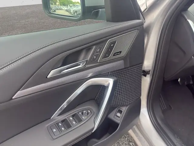 BMW X1 view 9