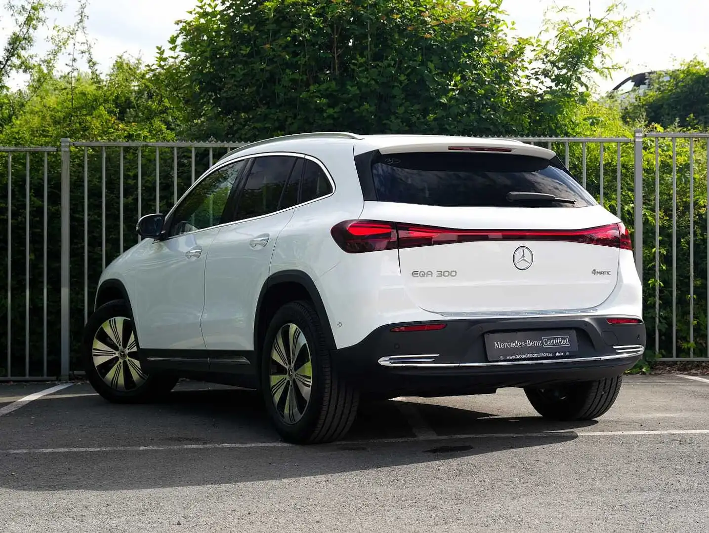 Mercedes-Benz EQA 300 4MATIC Distronic / 360° / Keyless / Augm. reality Blanc - 2