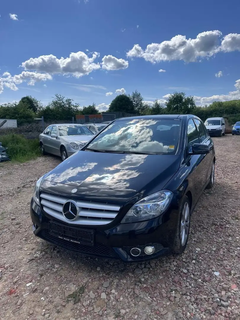 Mercedes-Benz B 180 Negro - 1