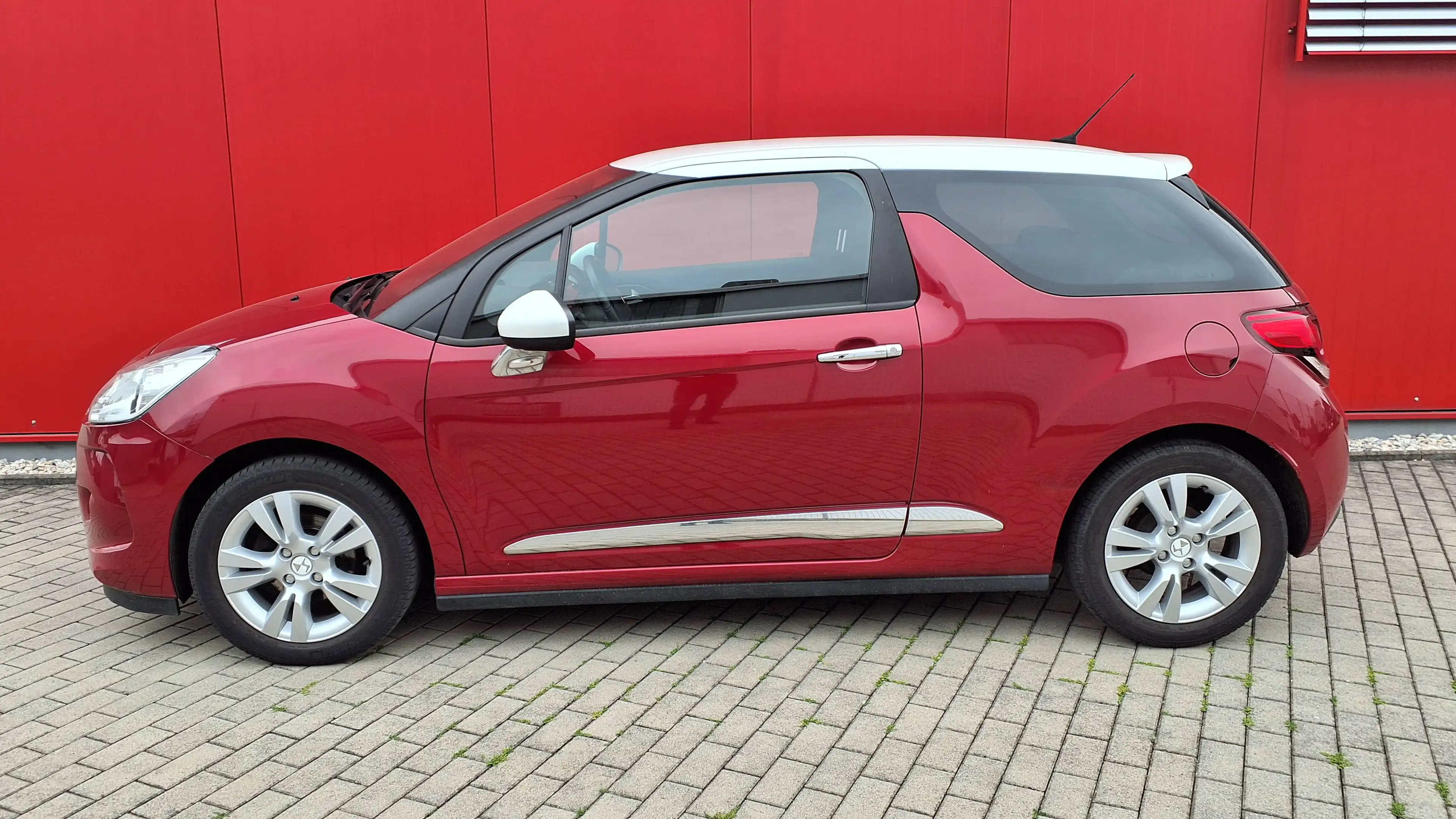 Citroen DS3 DS3 PureTech 82 SoChic — photo 4