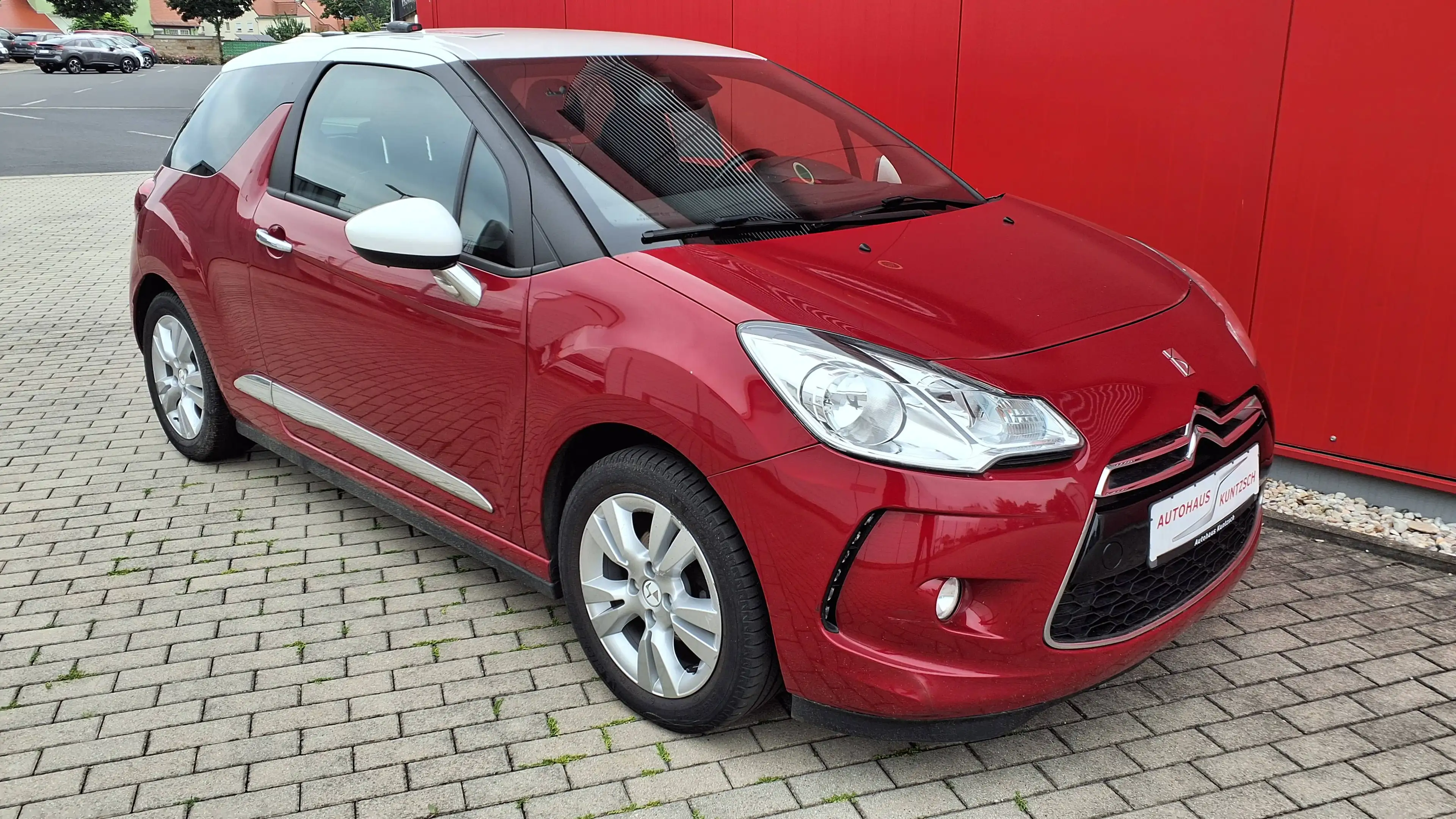 Citroen DS3 DS3 PureTech 82 SoChic — photo 2