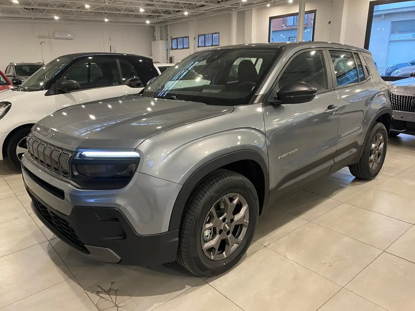 Jeep Avenger Avenger 1.2 turbo Longitude 100cv PRONTA CONSEGNA Grigio - 2