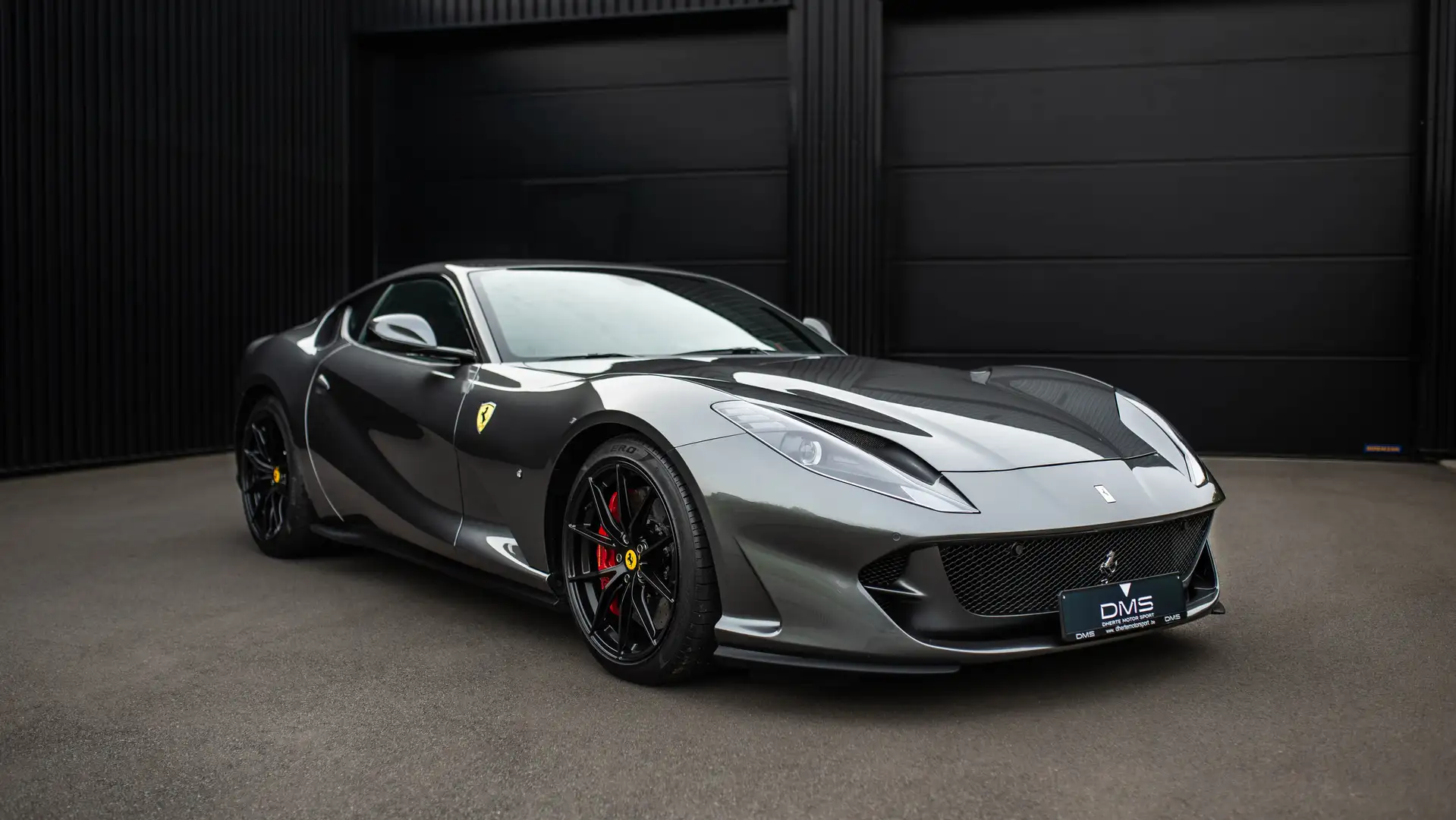 Ferrari 812 6.5i V12 F1 Сірий - 1