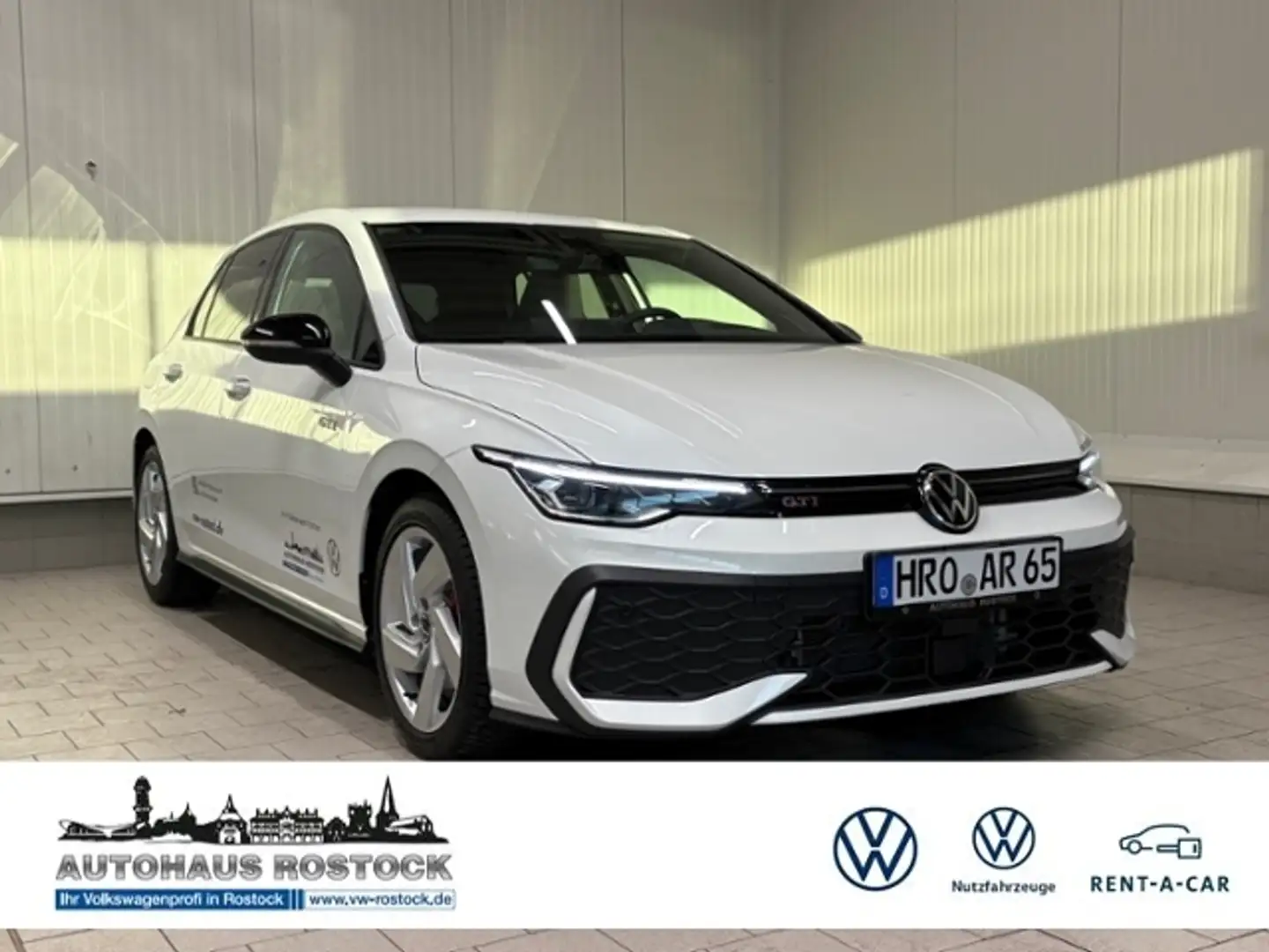 Volkswagen Golf VIII GTI 2.0 TSI DSG NAVI LED-PLUS SOUNDSYSTEM Weiß - 1