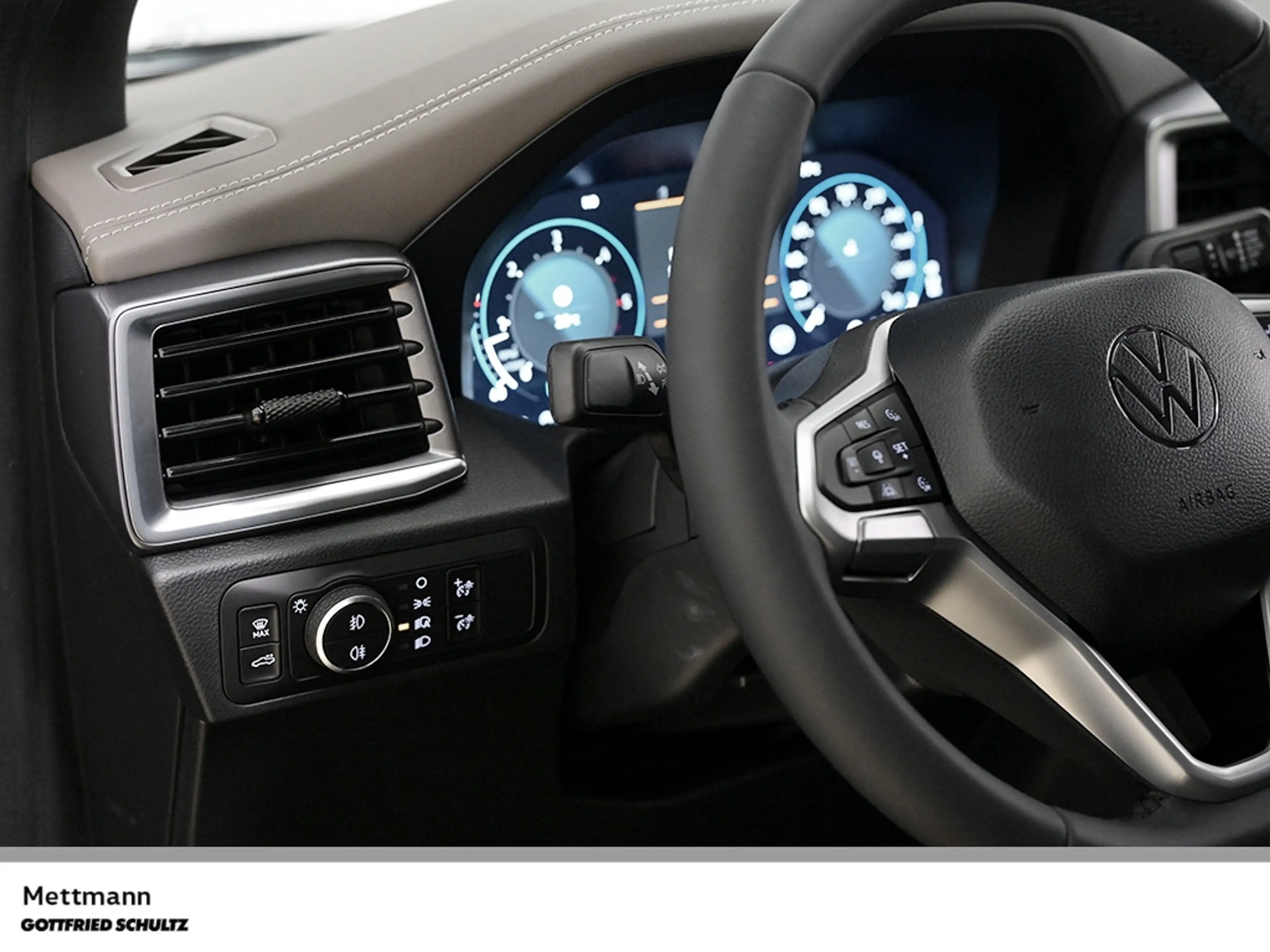 Volkswagen Amarok Aventura 3 0 l TDI AHK STANDHZG H&K — photo 10