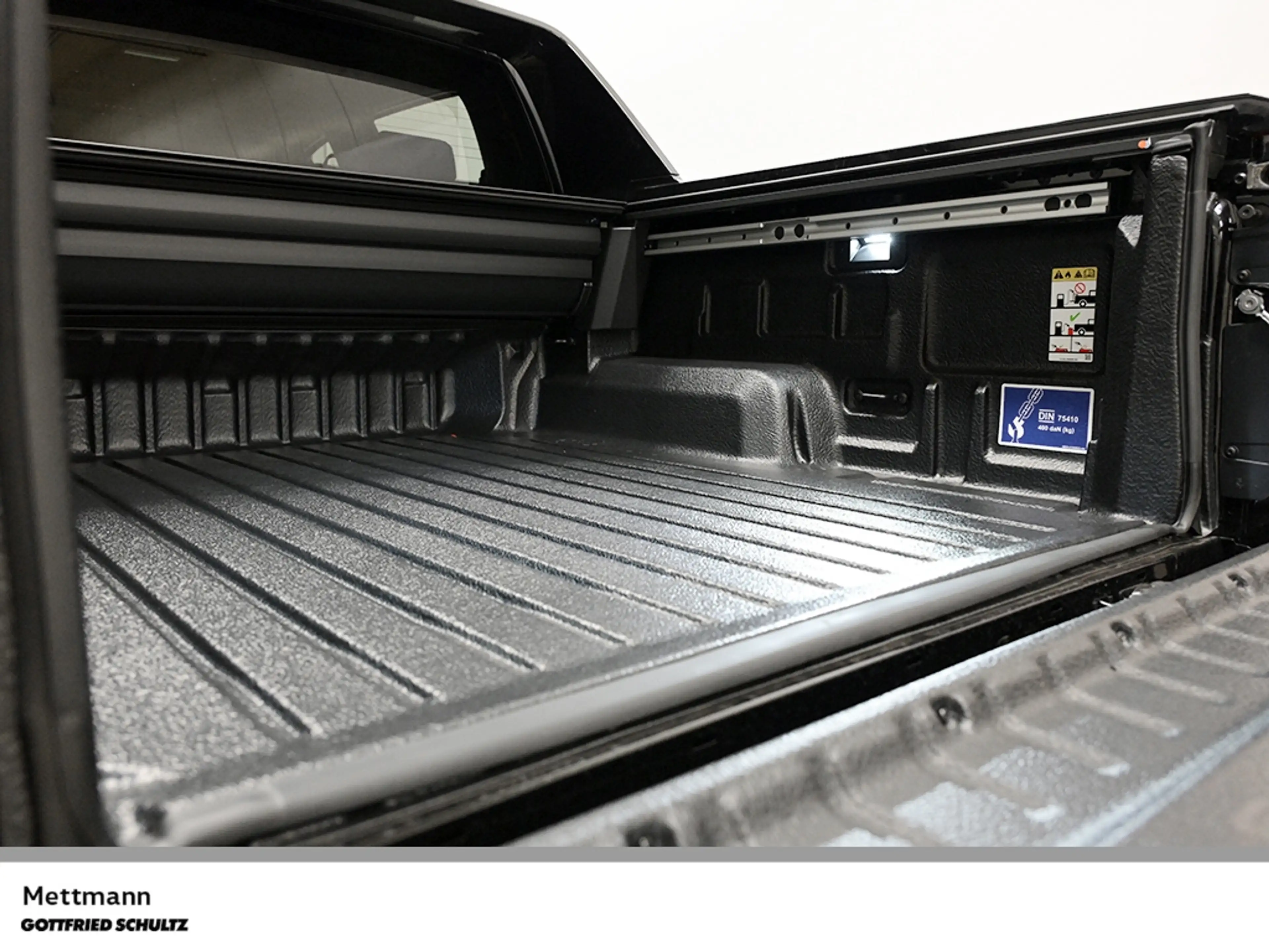 Volkswagen Amarok Aventura 3 0 l TDI AHK STANDHZG H&K — photo 9