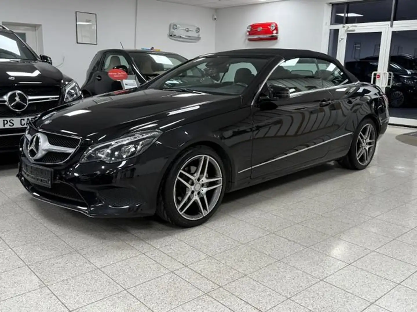 Mercedes-Benz E 200 Mercedes-Benz E200 Cabrio/Kamera/Navi/Full-Assist/ Noir - 2