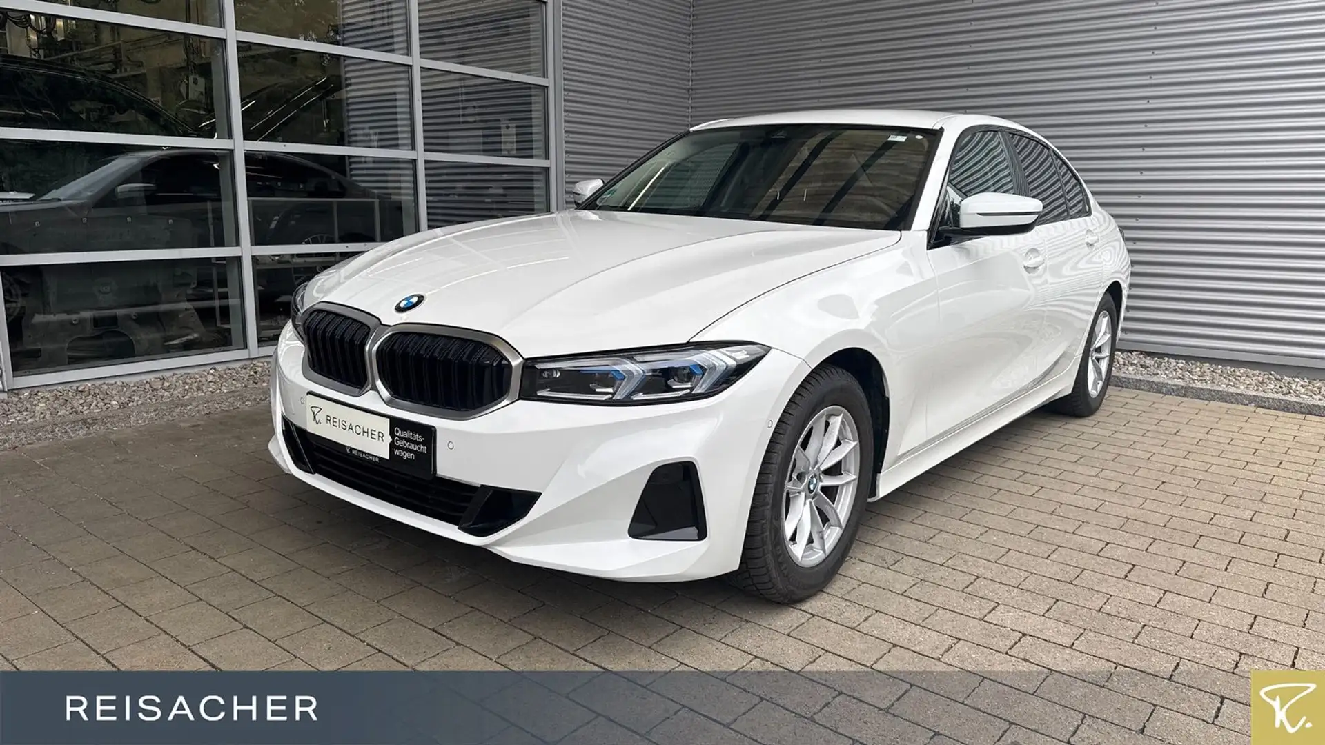 BMW 320 d A Navi Tempo HUD PDC adLED SitzHz 17"LM Weiß - 1
