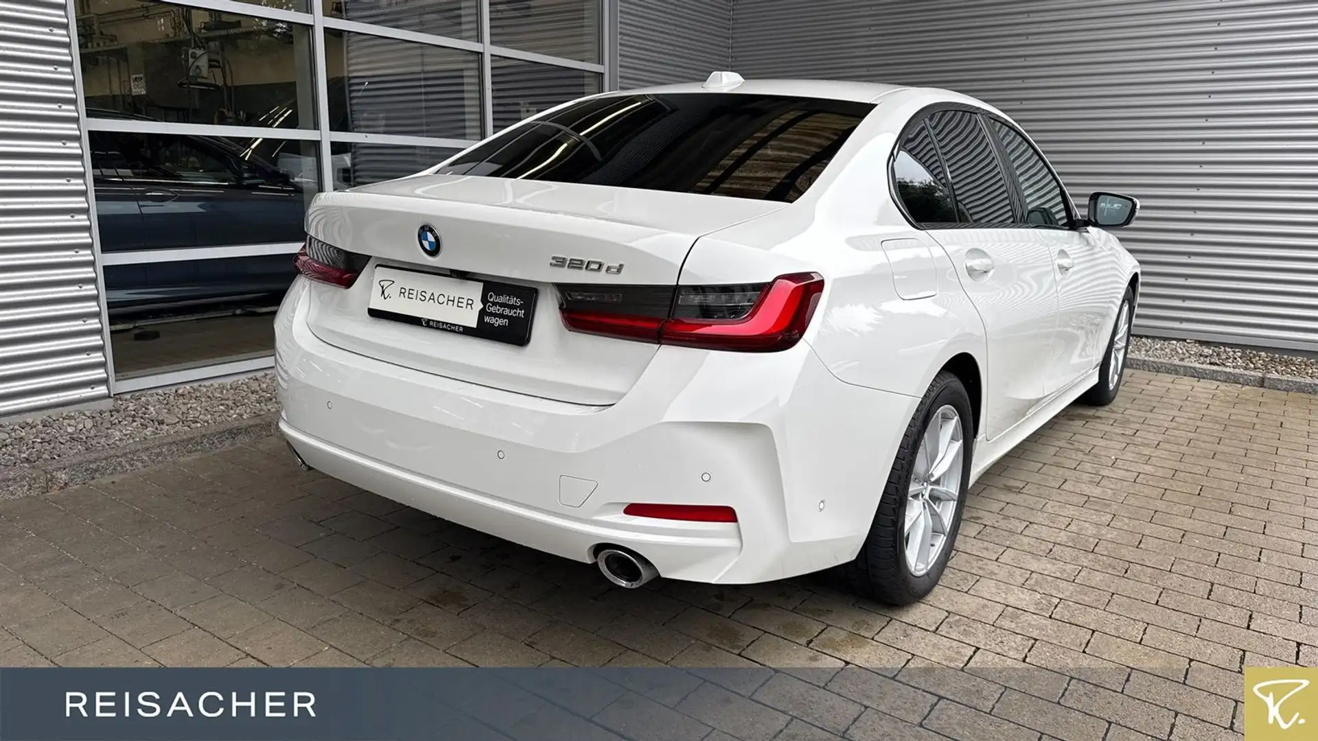 BMW 320 d A Navi Tempo HUD PDC adLED SitzHz 17"LM Weiß - 2