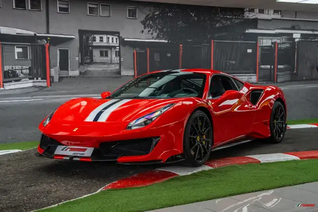 Ferrari 488 Pista