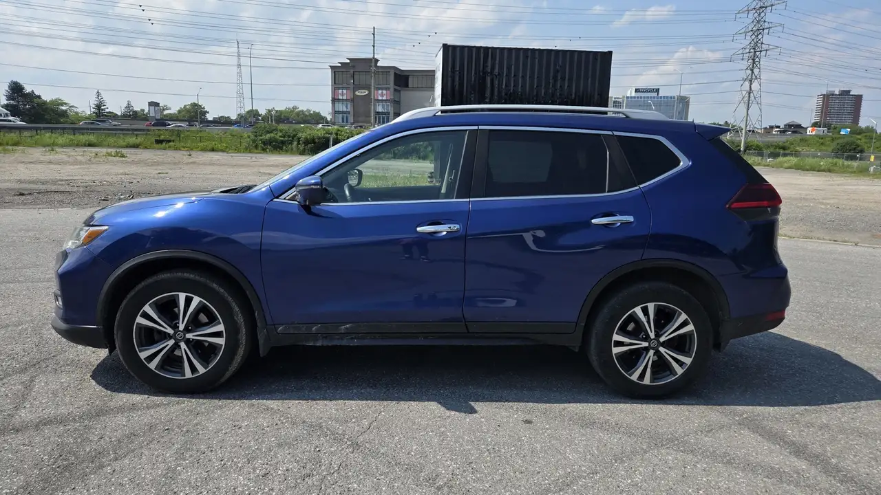 Nissan Rogue снимка Nissan Rogue