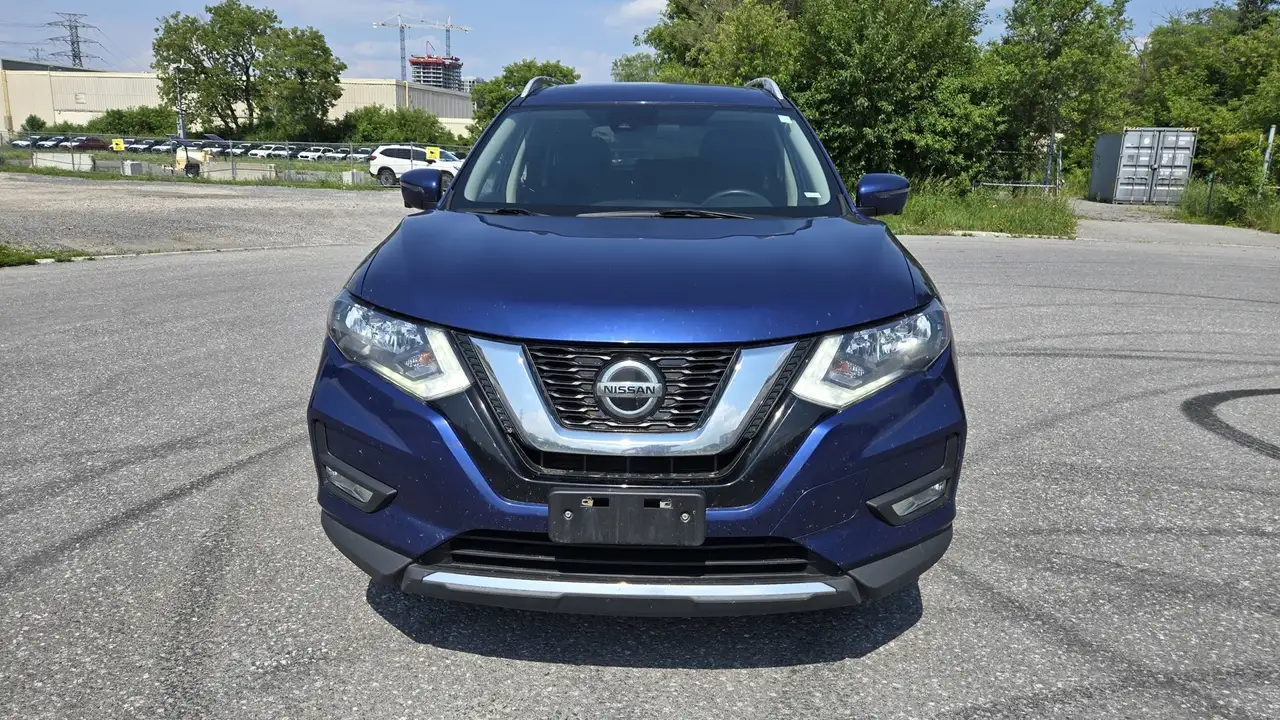 Nissan Rogue снимка Nissan Rogue