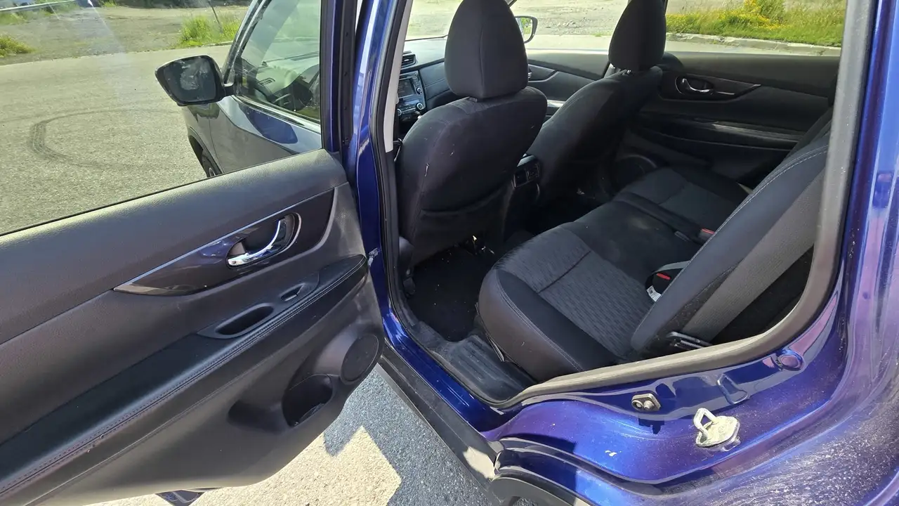 Nissan Rogue снимка Nissan Rogue