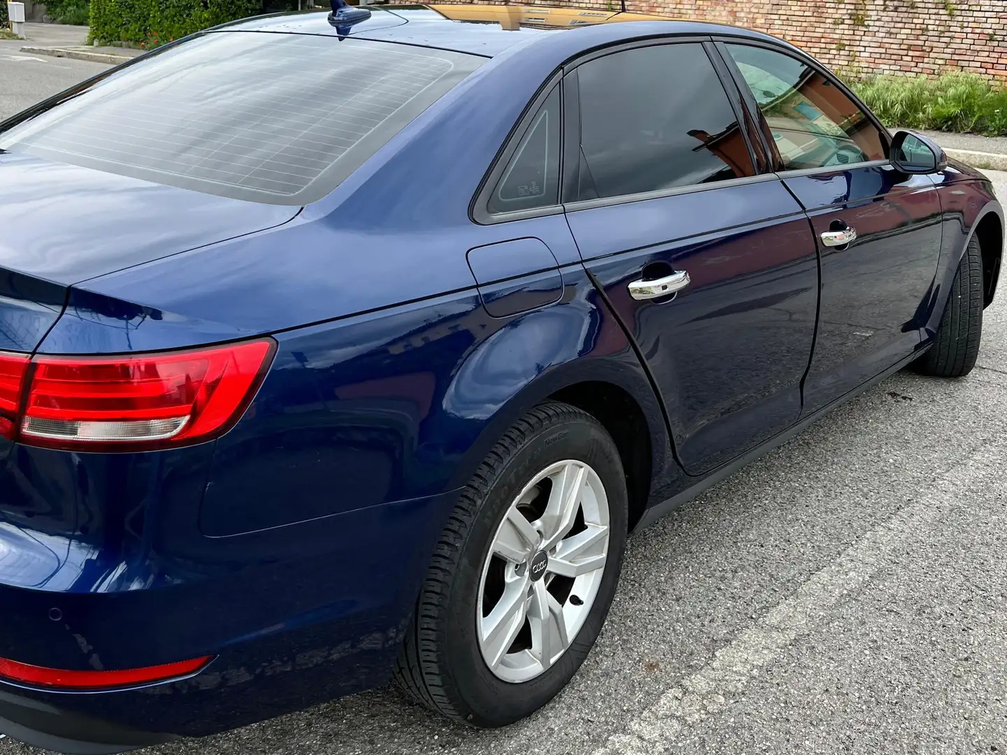 Audi A4 A4  Berlina 2.0 tdi 150cv Limousine Blu/Azzurro - 2
