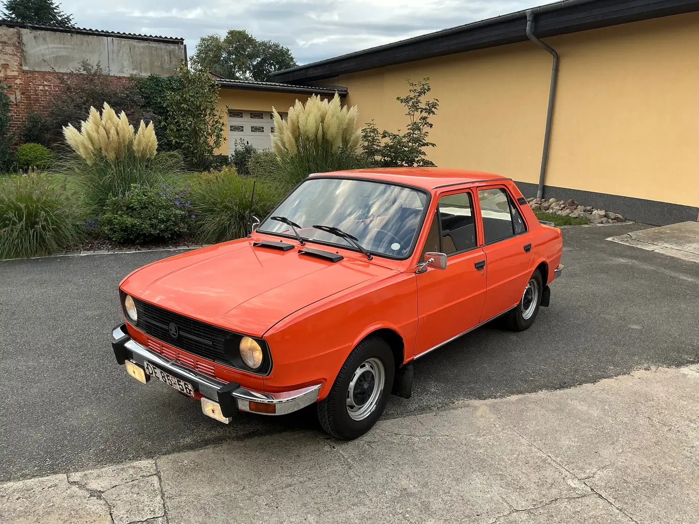 Skoda 120 1-Hand Orange - 1