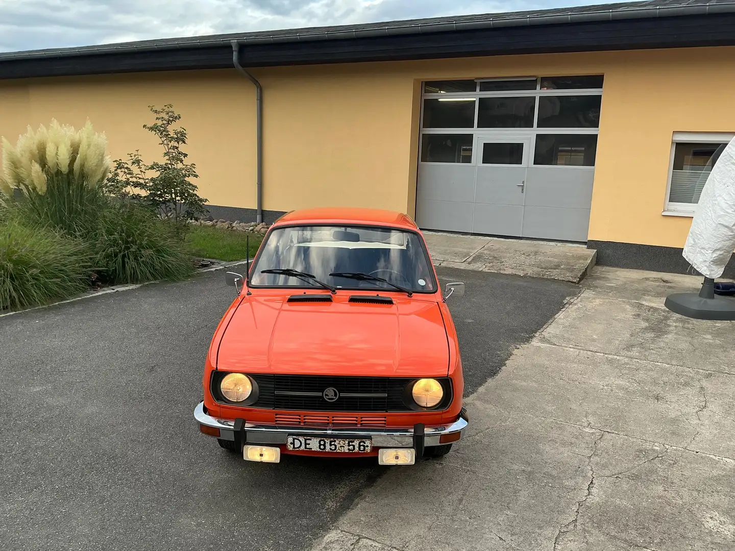 Skoda 120 1-Hand Orange - 2