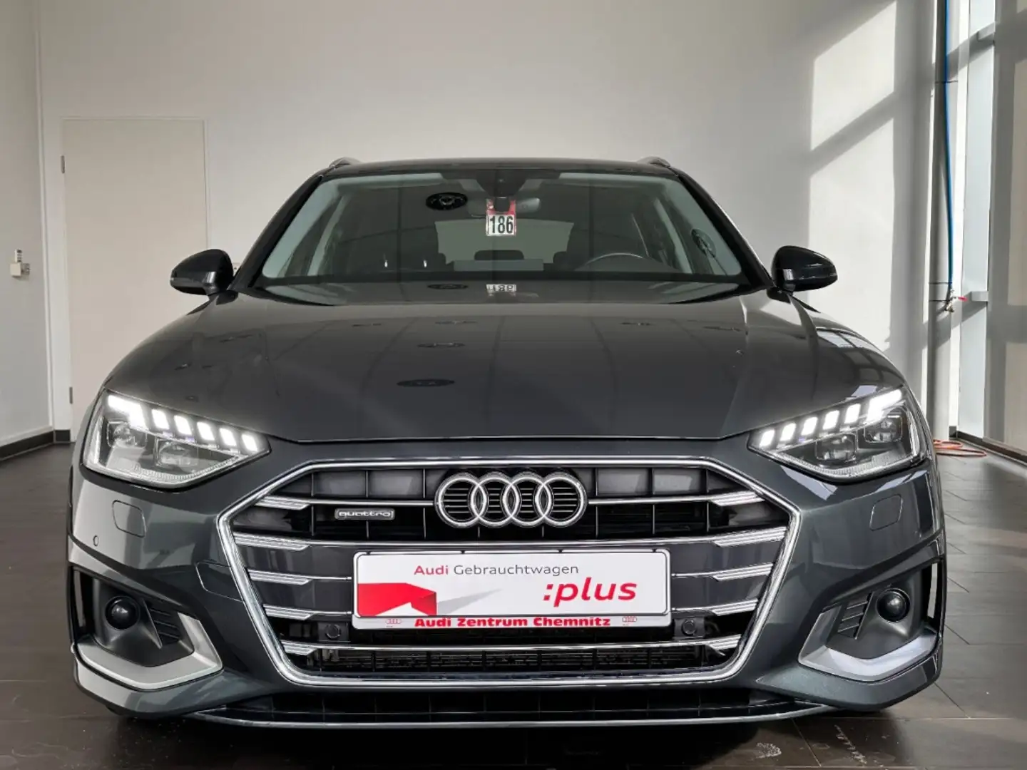 Audi A4 Avant 40 TDI S tr. qu. AHZV+MATRIX+NAVI PLUS Grau - 2