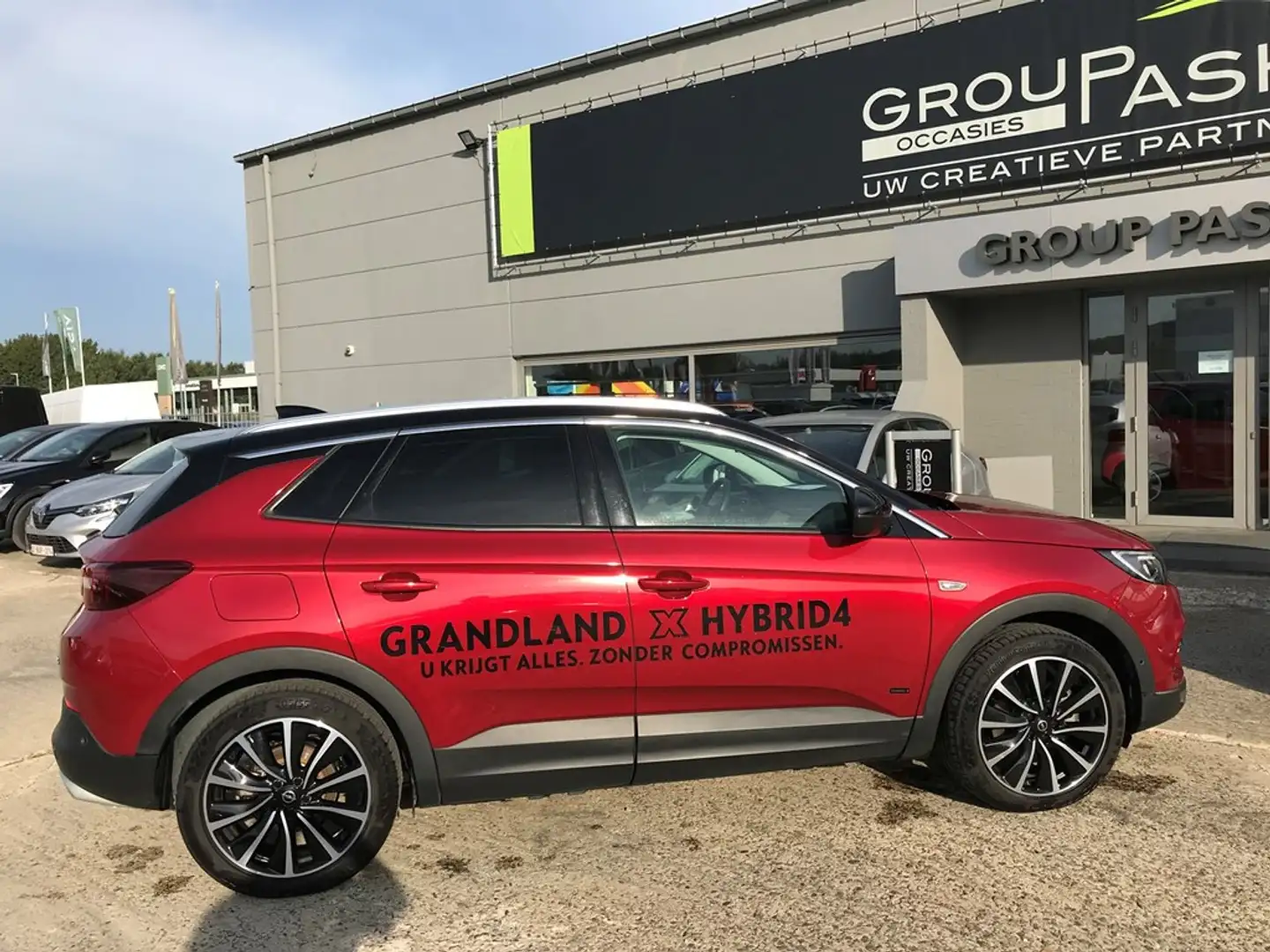 Opel Grandland X INNOVATION PHEV 16 A8 A4X4 02E75 IC82 - Rood - 2