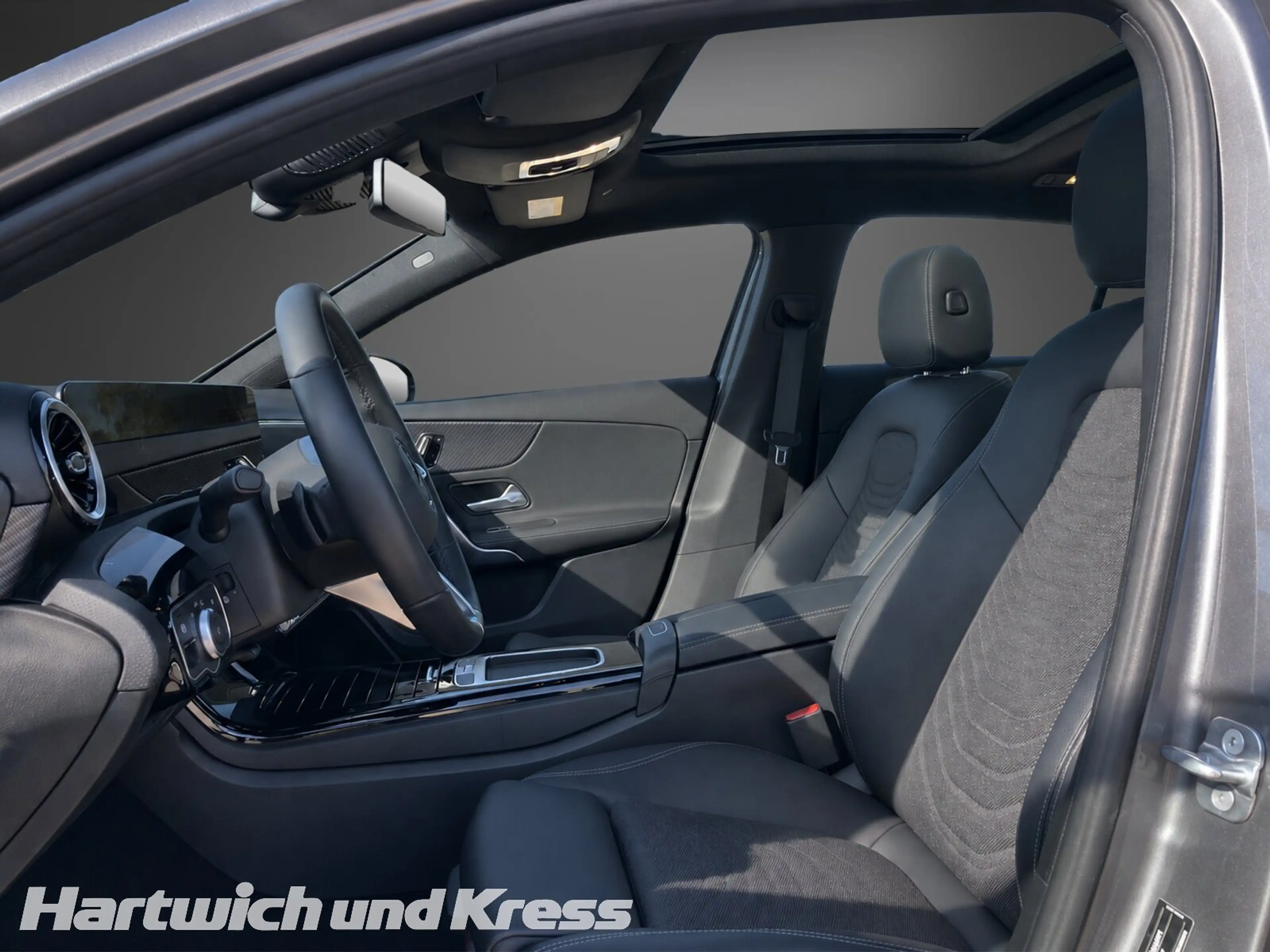 Mercedes-Benz A 200 A 200 Progressive Line Advanced+Pano+Memory+Distronic+Fahrassistenz-Paket+CarPlay+ — photo 13