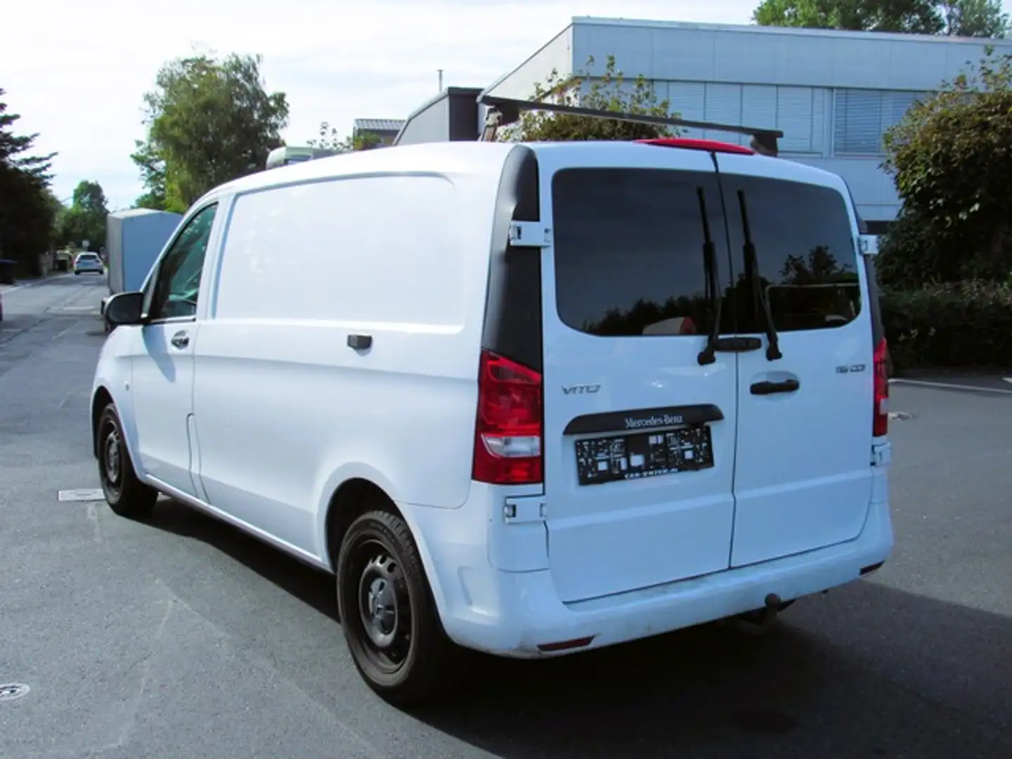 Mercedes-Benz Vito 116CDI Klima AHK Navi Regal 1.HD EU6 Weiß - 2