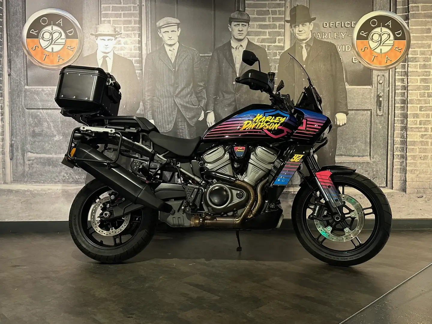 Harley-Davidson Pan America Noir - 1