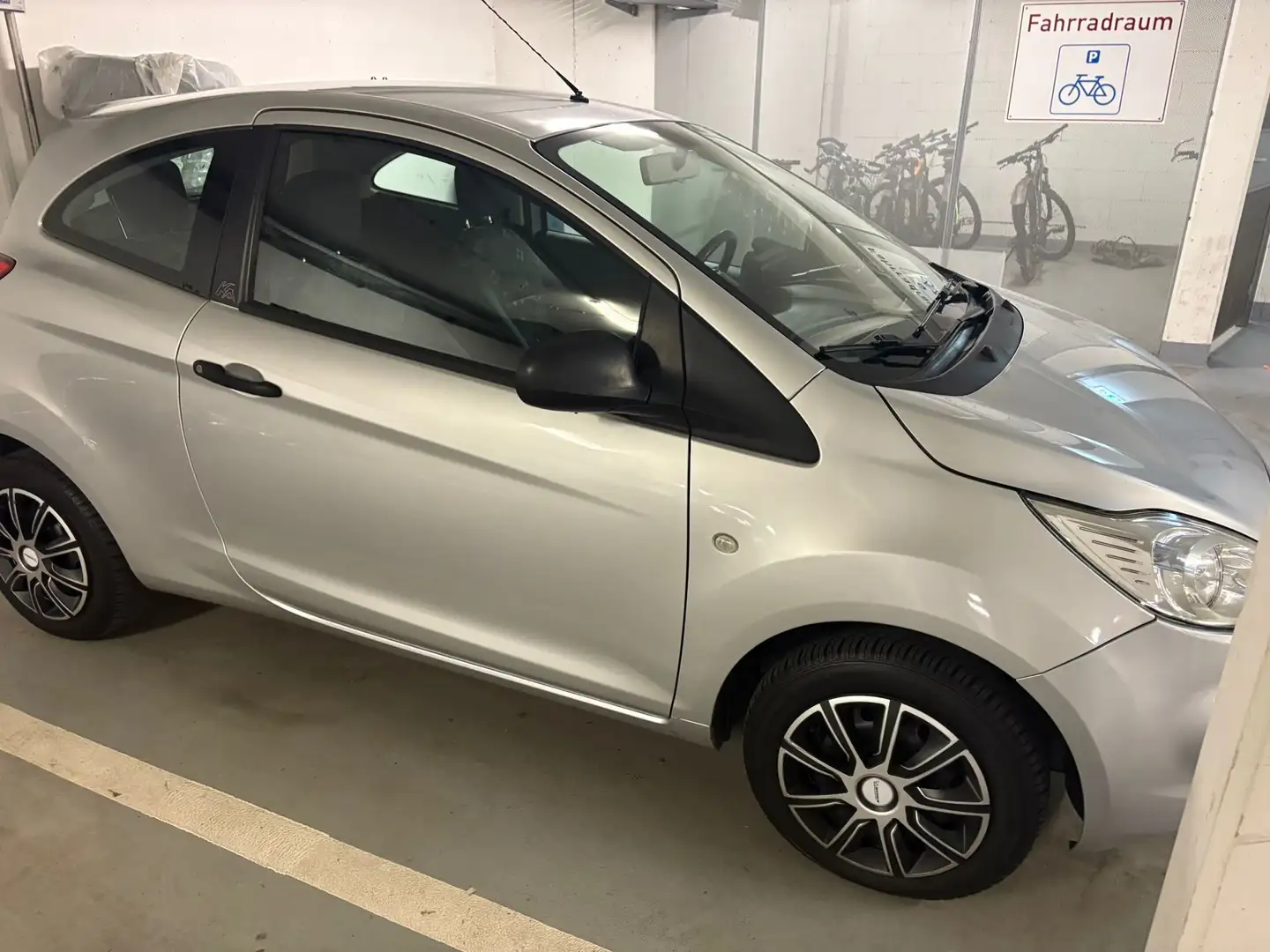 Ford Ka/Ka+ Ka 1.2 KLIMA TÜV TOP CARPLAY GEPFLEGT Srebrny - 1