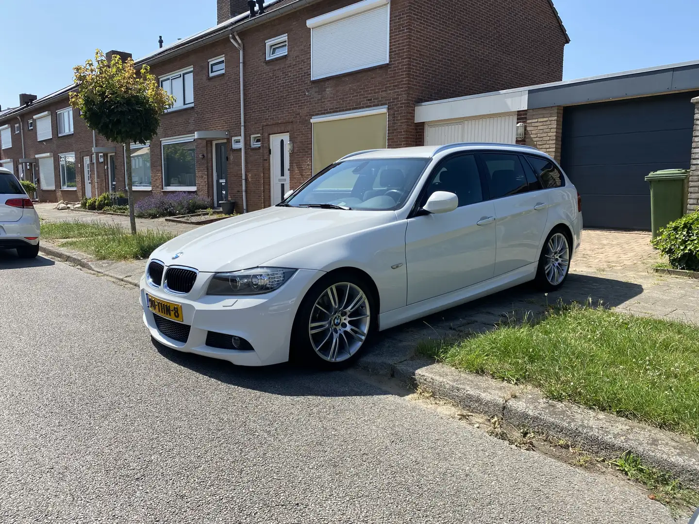 BMW 330 318i Corporate Lease Blanc - 1
