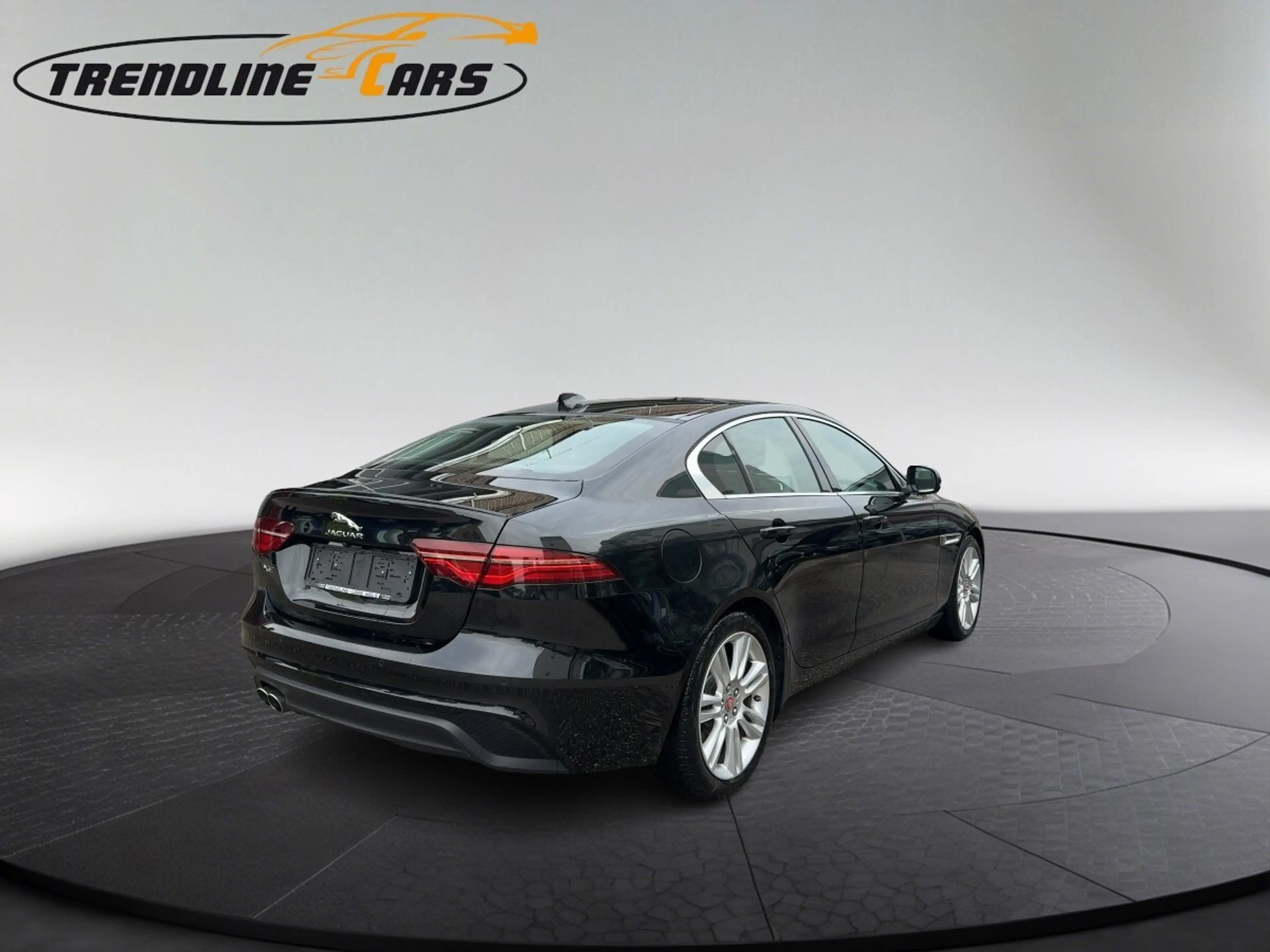 Jaguar XE D200 SE Aut. — photo 7
