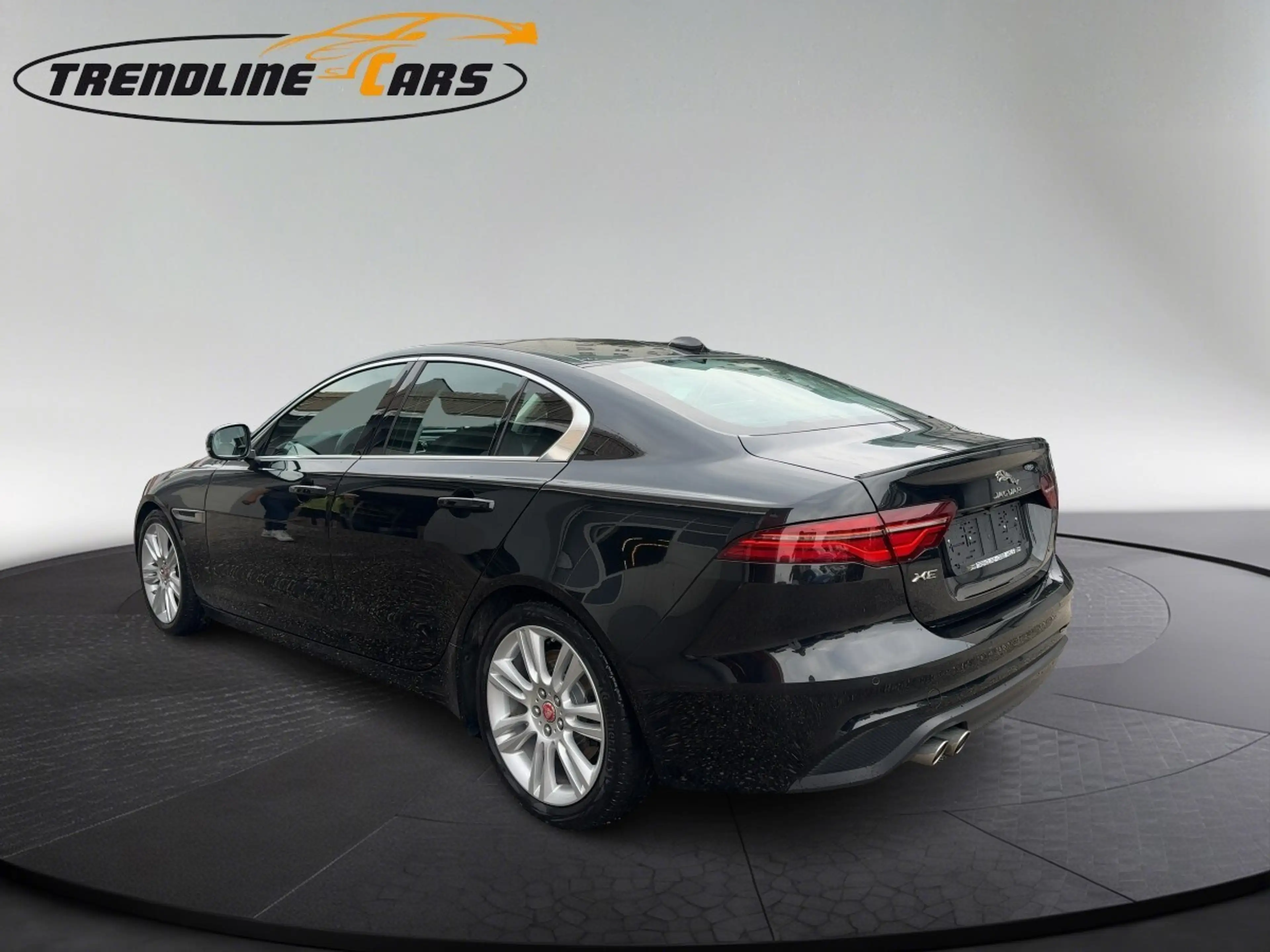 Jaguar XE D200 SE Aut. — photo 8